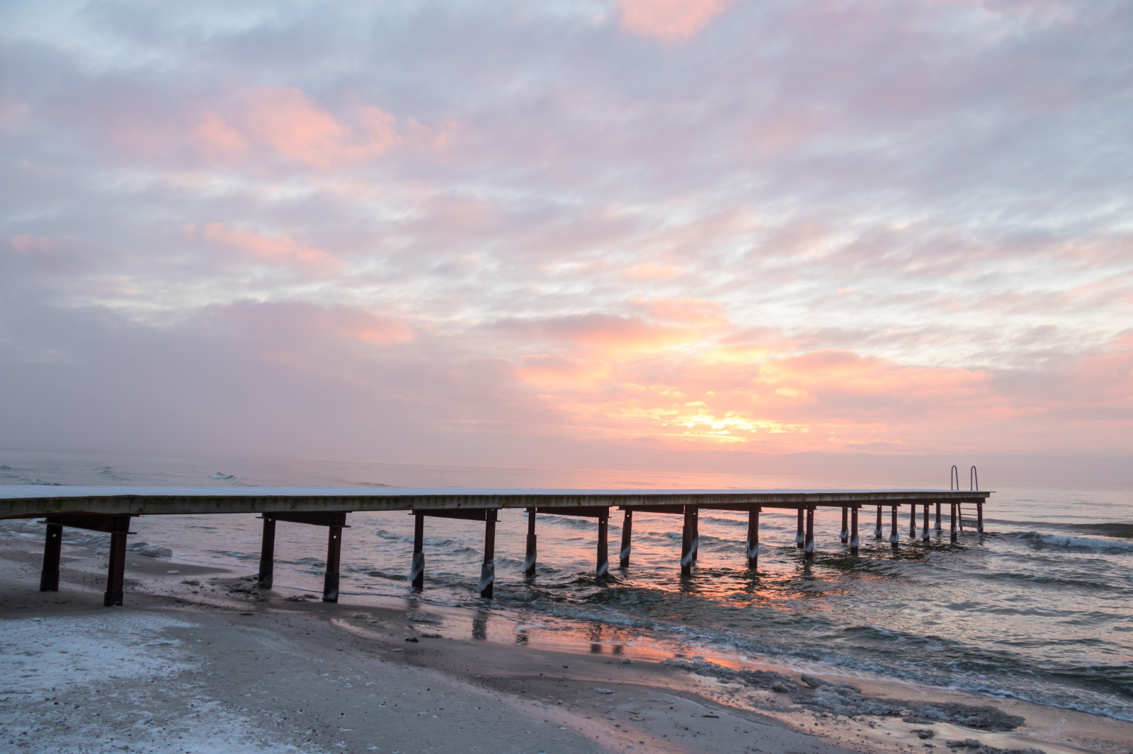 západ slunce, moře, pobřeží, nebe, zima, pláž, svítání, Studený, večer, ráno, pobřeží, mráz, horizont, molo, dok, soumrak, Jinovatka, dovolená, mrak, svítání, oceán, vlna, Brygga, Vinter, soluppg ng, kallt, skateholm, rimfrost, tělo z vody, mořská vlna