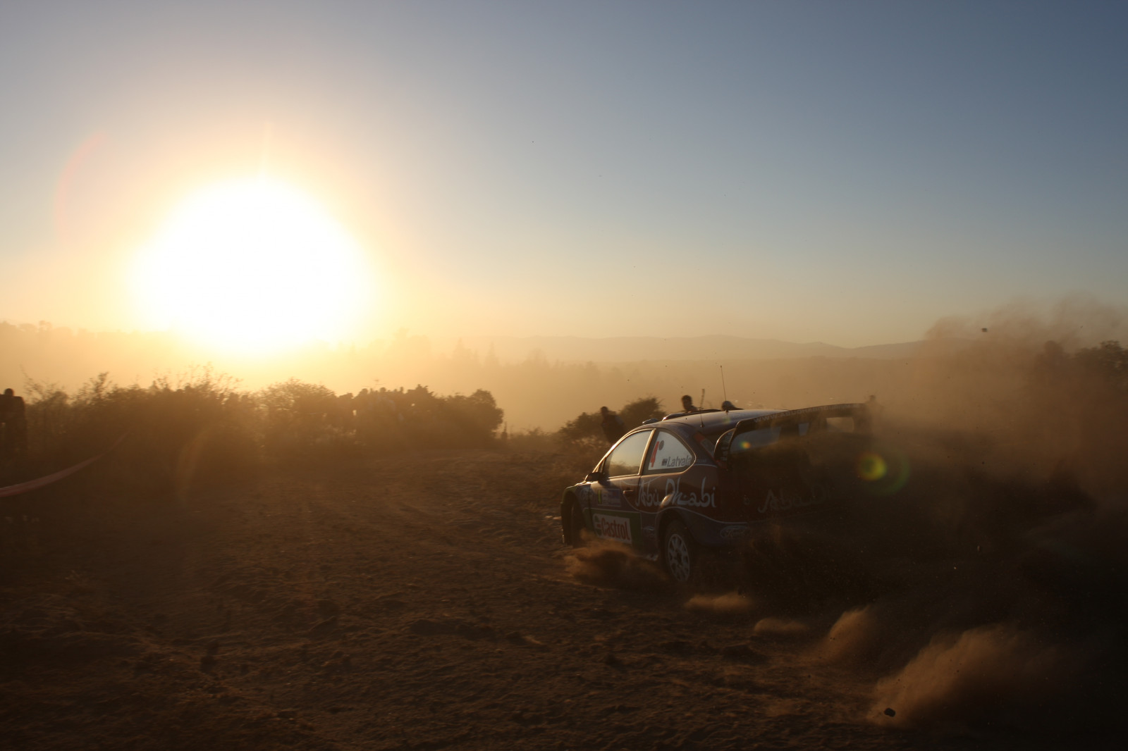 slunečnímu záření, krajina, západ slunce, kopec, svítání, večer, ráno, mlha, slunce, horizont, Brod, soumrak, opar, 2012, netcarshow, netcar, obrázky vozidel, photo auto, focus WRC, mlha, hora, počasí, svítání, přírodní prostředí, atmosférický jev