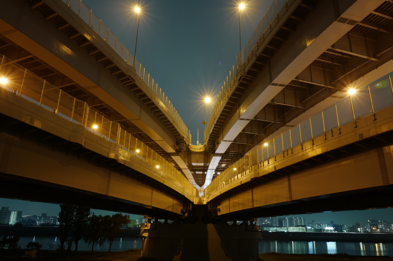 Japan, Nacht-, die Architektur, Betrachtung, Symmetrie, Abend, Brücke, Überführung, Leica, Tokio, Infrastruktur, Jp, Licht, Kreuzung, Horikiri, Summilux, Leicaq, Summilux1728, Q, 1728, Metropolregion, öffentlicher Verkehr