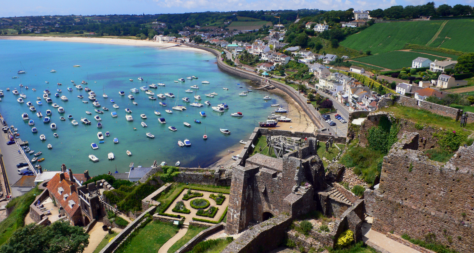 z, Leica, Spojené království, hrad, ostrovy, fotografie, s, Pohled, přístav, hrdost, kůň, prozkoumat, gb, trikot, Hafen, montana, guernsey, kanál, Gorey, městský okres, dlux, LE, Dlux2, prozkoumal, Orgueil, Kanalinseln, z, vier, Cht