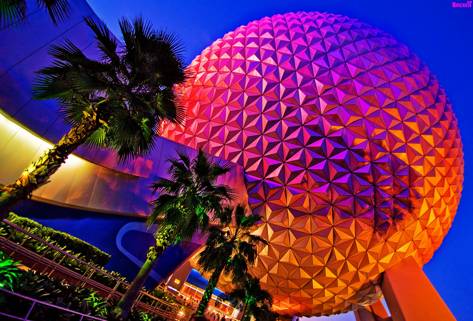 Epcot, Nikon, technika, Florida, široký úhel, Disney, svět Disney, Mickey Mouse, učení se, znalost, pavilón, WDW, waltdisneyworld, epcotcenter, zábavní park, informativní, Walt Disney, worldshowcase, Futureworld, orlandoflorida, ultrawideangle, 5photosaday, disneyphotos, disneyphotography, wdwfigment, tombricker, 21stcenturybeganin1982