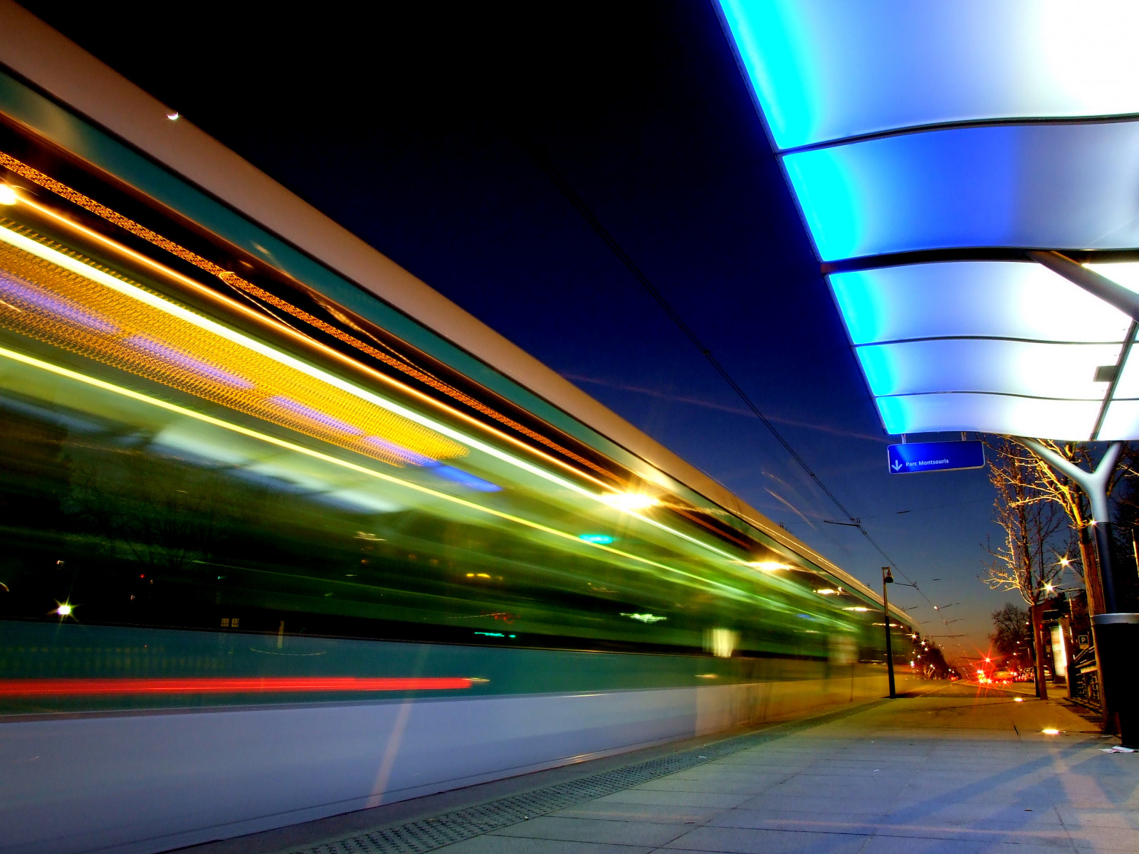 Paříž, nightshot, psychedelic, tramvaj, cameradeourobrasil, colorphotoaward, aplusphoto, excapture, superstarthebest