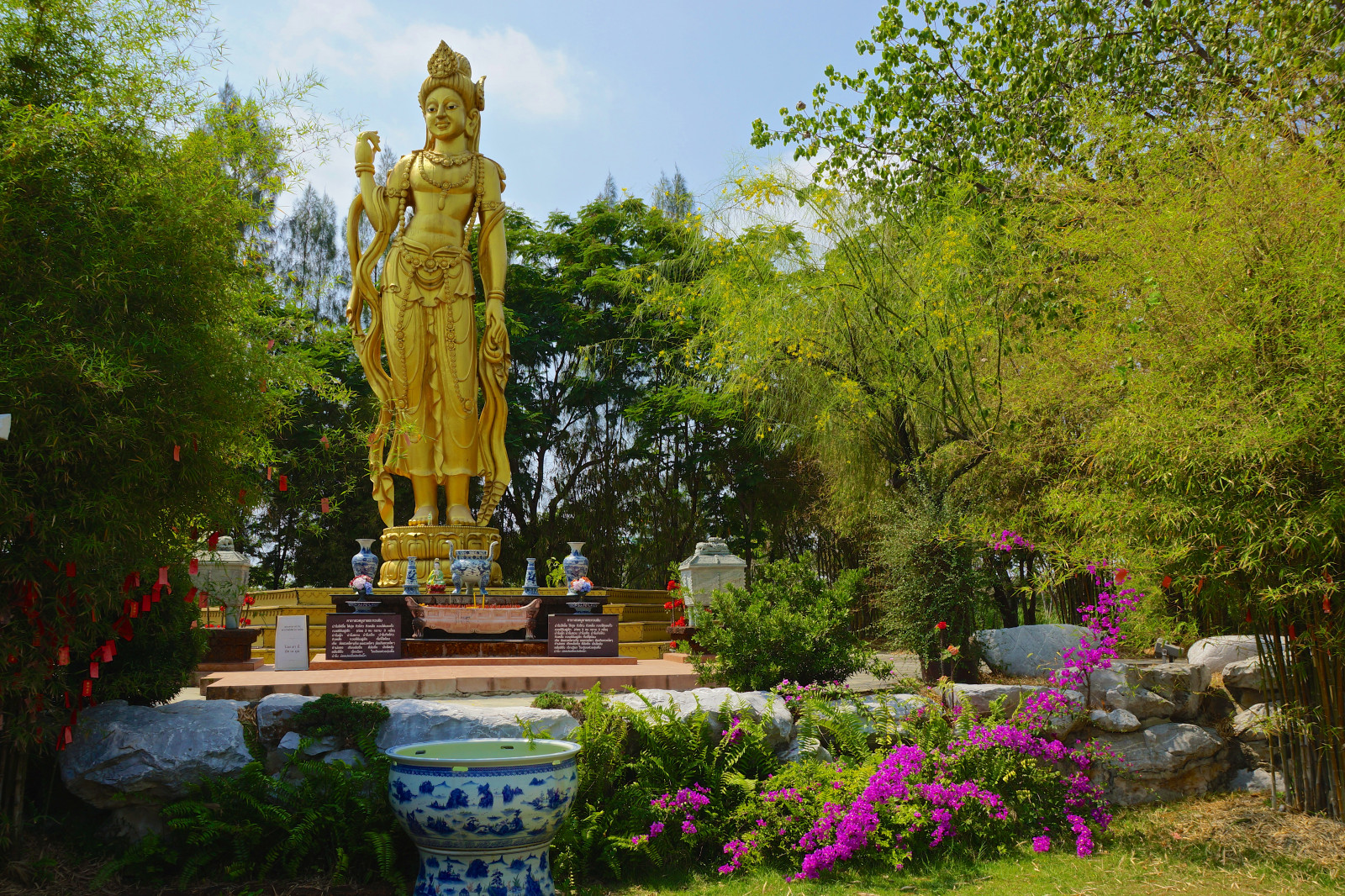 parkere, by, rejse, ferie, skulptur, planter, sø, historie, Turisme, natur, Thailand, tempel, gammel, uddannelse, helligdom, Asien, Bangkok, nutidige, Buddha, buddhist, kultur, palads, turist, historisk, replika, Thai, templer, restaureret, tema, bestemmelsessted, bevaret, sydøst, tema, paladser, provins, trone, kulturel, Samut, Muang, Boran, muangboran, ancientcity, Mueang, samutprakhan, prakhan, mueangboran