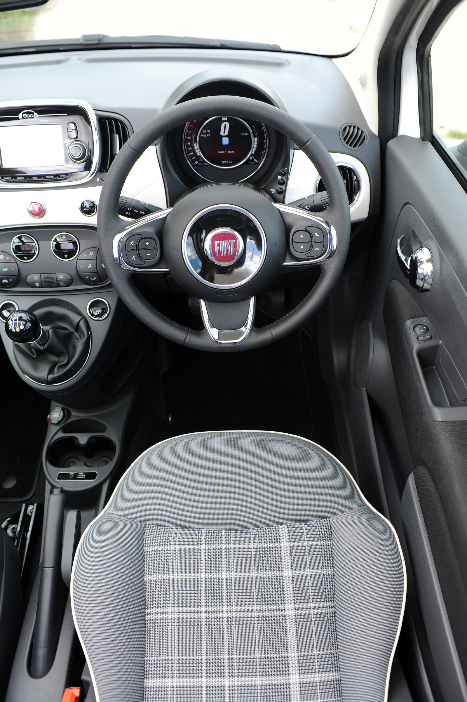 auto, vozidlo, fiat 500, FIAT, netcarshow, netcar, obrázky vozidel, photo auto, 2016, 500 UK verze, pozemní vozidla, automobilový exteriér, automobil make, rodinný vůz, městské auto, sportovní užitkové vozidlo, seat altea
