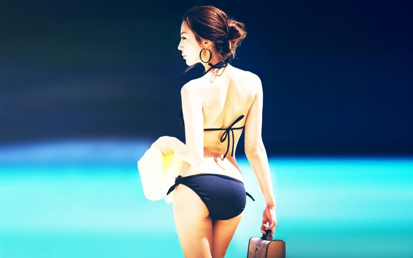 model, osel, černé oblečení, asijský, zpěvák, móda, zadní, bikiny, jaro, oblečení, supermodelka, krása, noha, focení, břicho