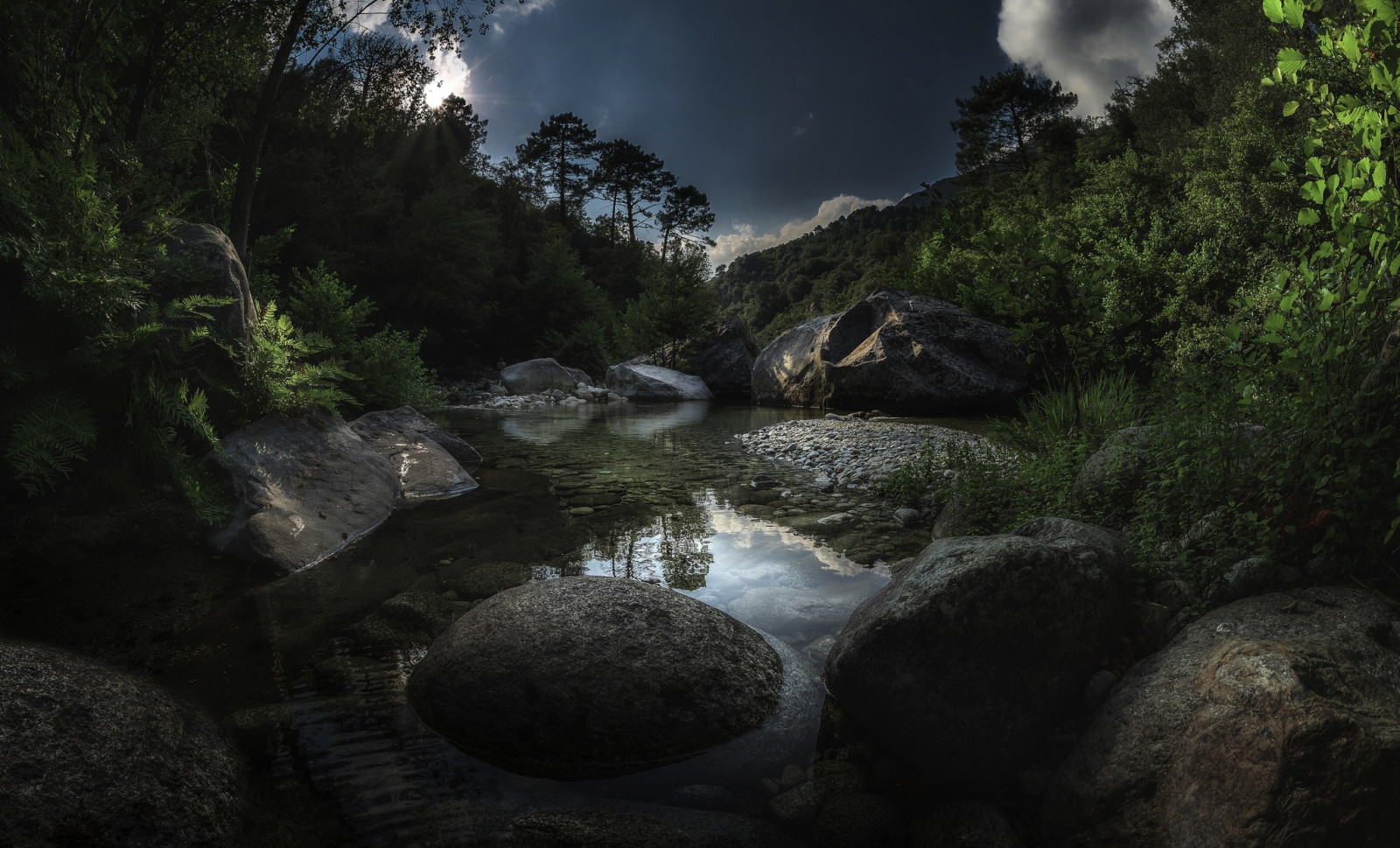 木, 風景, 森林, 滝, 水, 岩, 自然, 川, 岩, 荒野, ジャングル, ストリーム, 雨林, 山, ラピッド, スクリーンショット, 生息地, 大気現象, 水域, 水の特徴