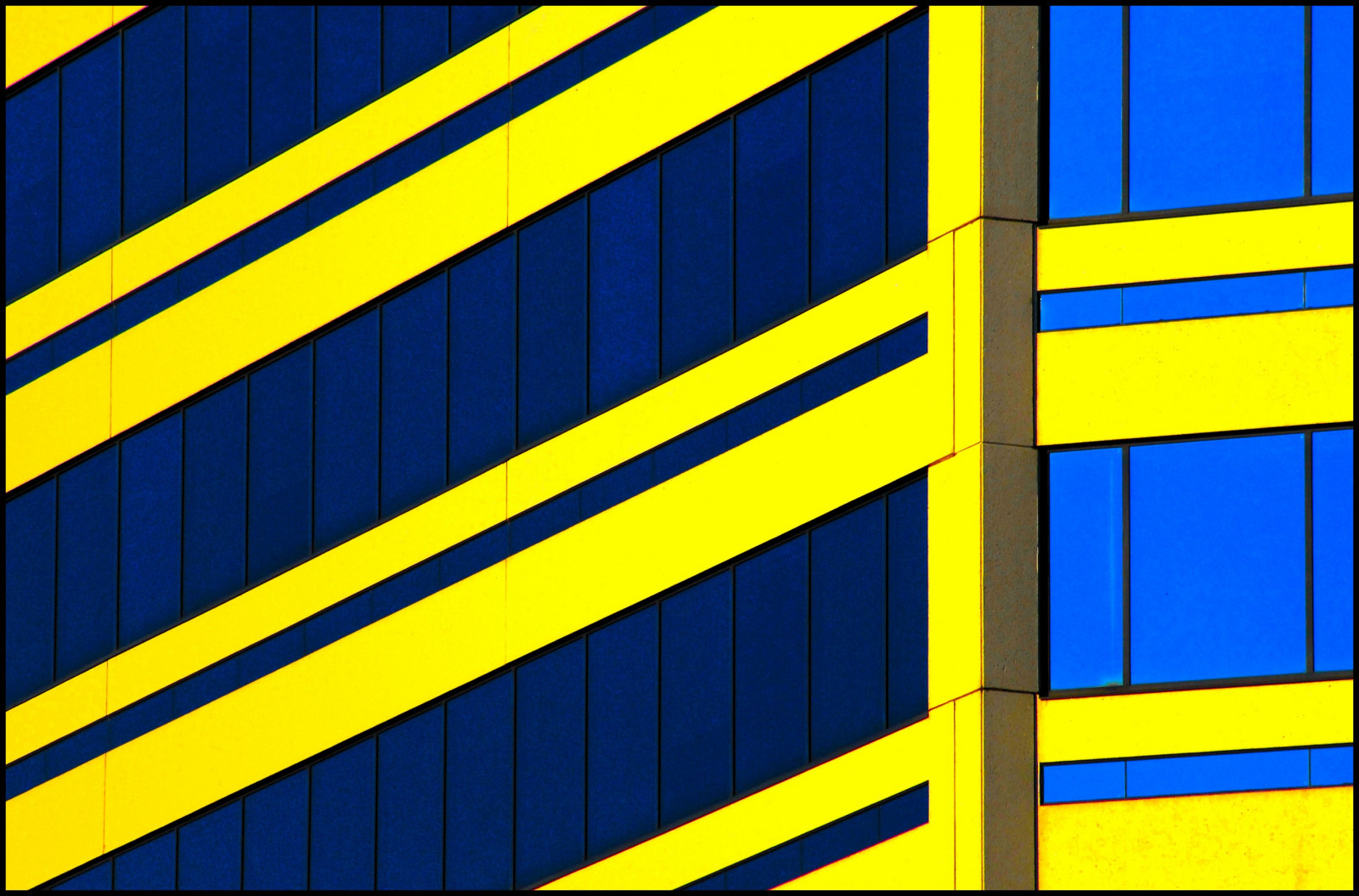 architektura, abstraktní, nebe, symetrie, žlutý, modrý, trojúhelník, vzor, geometrie, náměstí, Nikon, čáry, Toronto, struktura, úhel, plocha, geometrický, bod, budovy, Okna, čára, HSS, D200, fasáda, grafika, font, petrolejově modrá, úhlopříčky