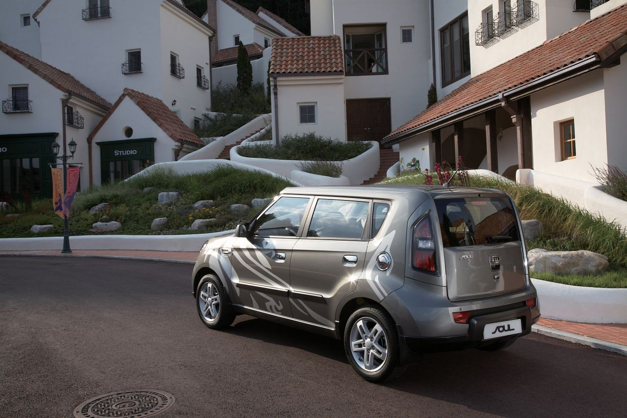 auto, vozidlo, mitsubishi, Kia, 2012, netcarshow, netcar, obrázky vozidel, photo auto, Duše, pozemní vozidla, automobilového designu, automobil make, luxusní vůz, kompaktní vůz, městské auto, sportovní užitkové vozidlo, Kompaktní sportovní užitkové vozidlo, hatchback, supermini, motory kia, kia soul