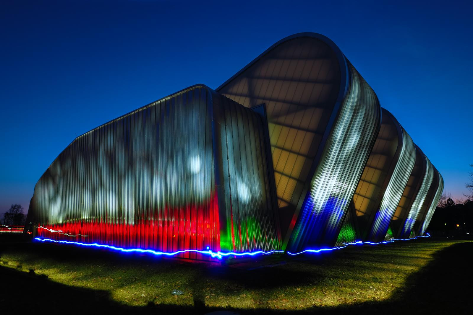 světlo, lightpainting, Berlín, UMĚNÍ, sportovní, malování, hala, Olympus, OMD, lichtmalerei, X21, pleskat, Sporthalle, em10, ledlenser, livecomposite, p7qc