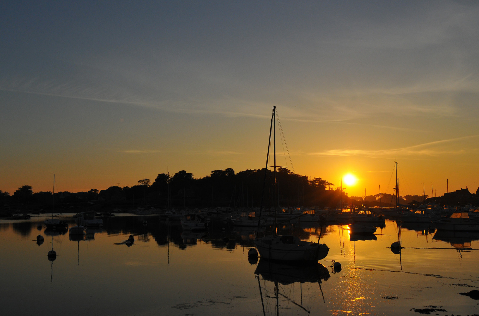 loď, západ slunce, moře, jezero, voda, odraz, nebe, svítání, uklidnit, večer, ráno, brnění, řeka, slunce, přístav, horizont, dok, soumrak, Marina, mrak, svítání, d, fab, Cotes, vodní, odlesk, tělo z vody, Ploumanach