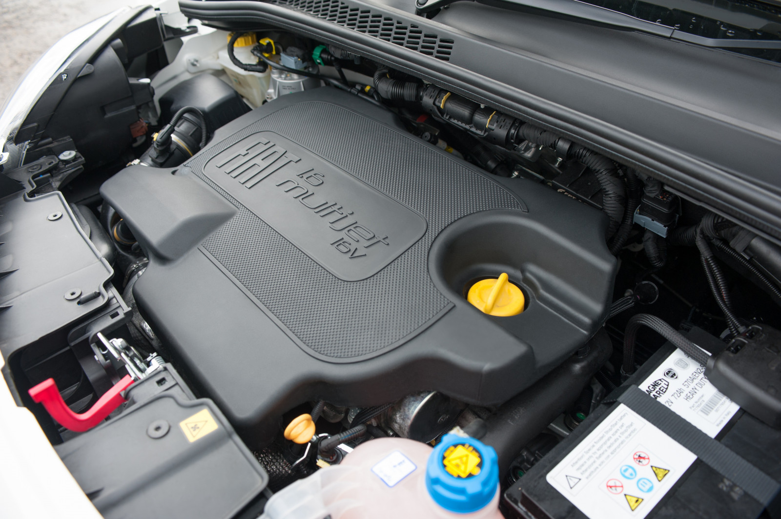 auto, vozidlo, 2015, limuzína, FIAT, netcarshow, netcar, obrázky vozidel, photo auto, Verze 500L UK, pozemní vozidla, automobil make, luxusní vůz, rodinný vůz, kompaktní vůz, výkonné auto, městské auto, sportovní užitkové vozidlo, střední velikost auta