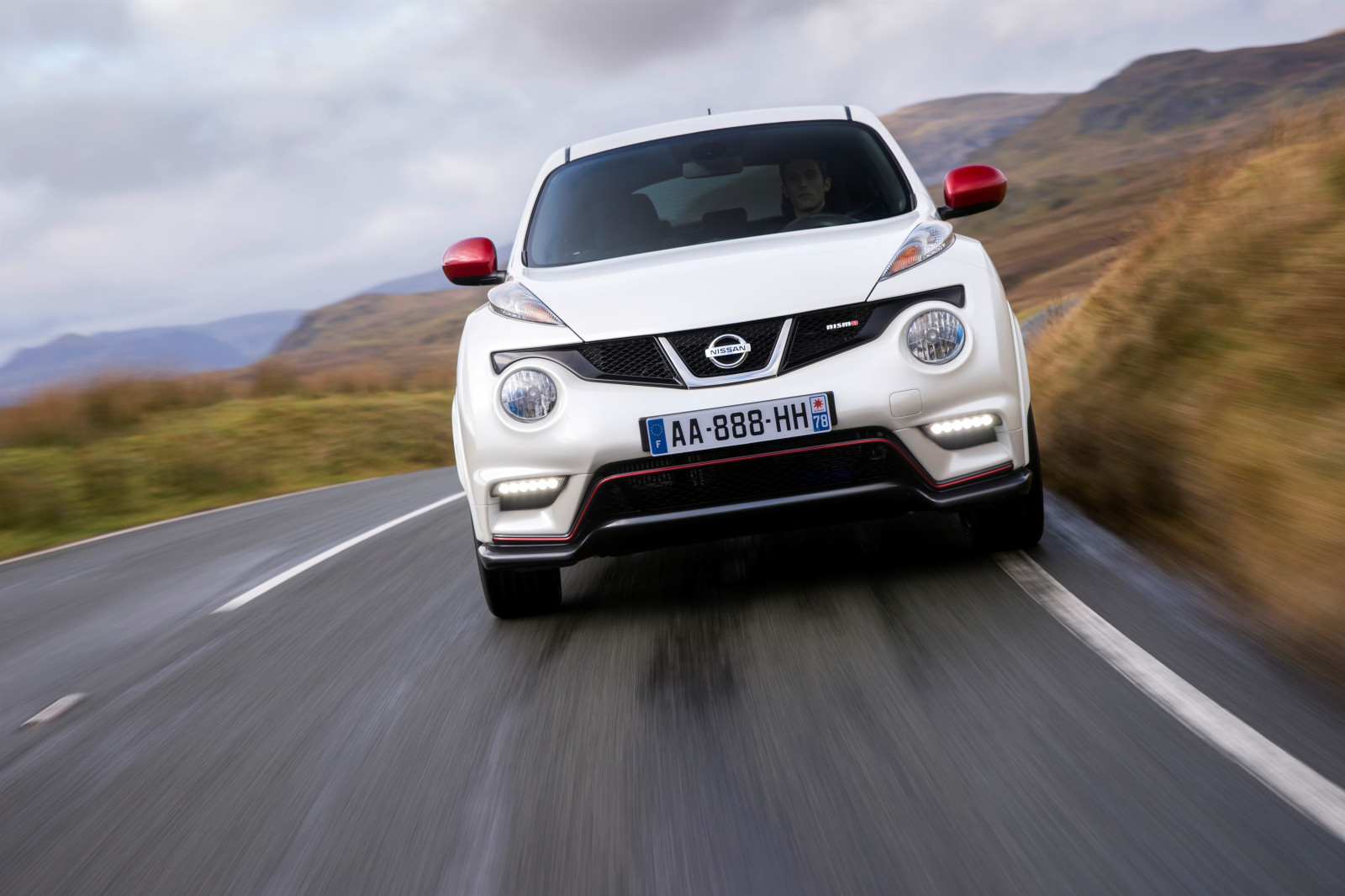 auto, vozidlo, Nissan, Nissan Juke, netcarshow, netcar, obrázky vozidel, photo auto, 2014, Juke Nismo, pozemní vozidla, automobilového designu, automobilový exteriér, automobil make, crossover sUV, sportovní užitkové vozidlo, Kompaktní sportovní užitkové vozidlo