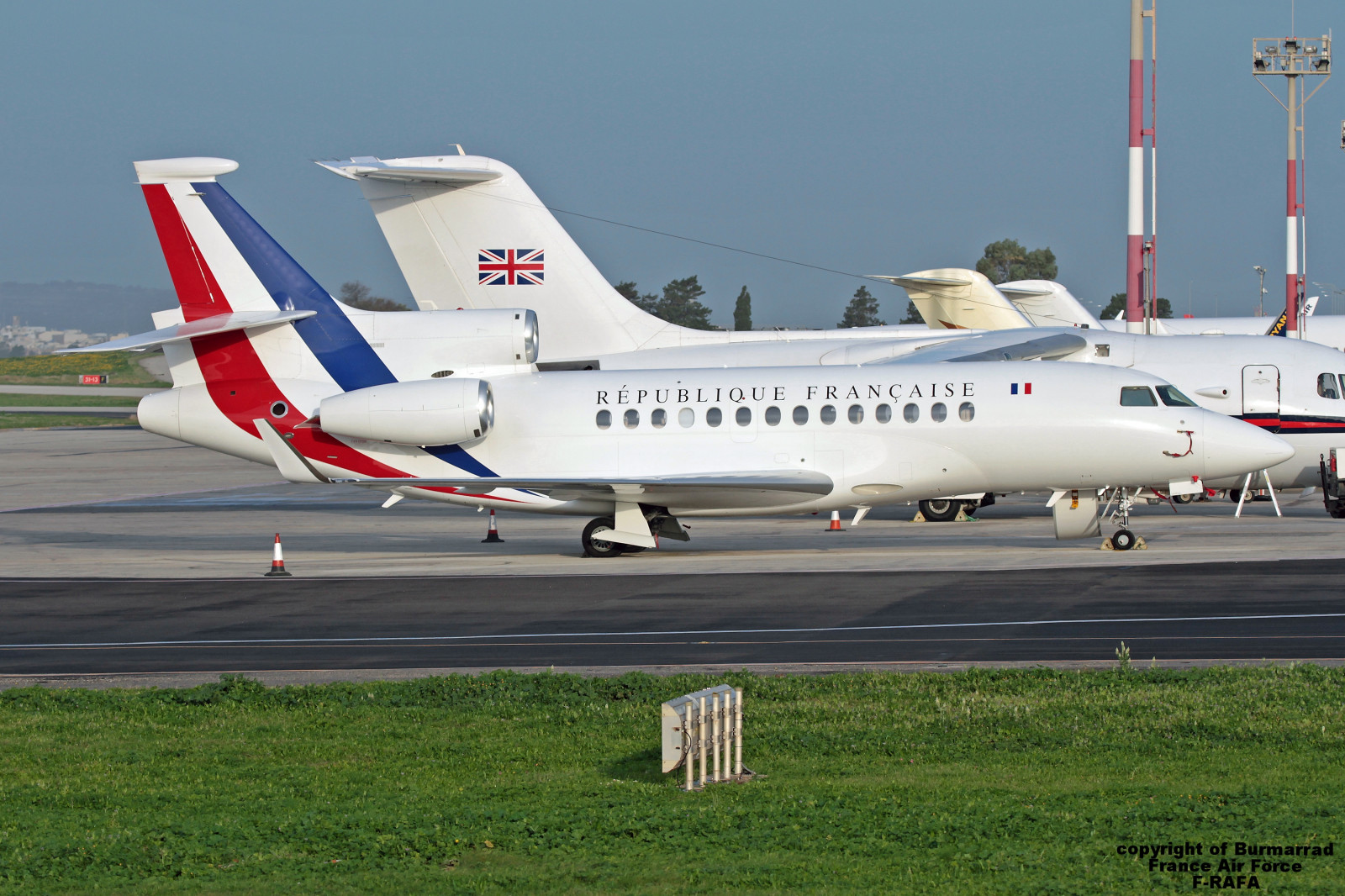 vozidlo, letoun, letadlo, Boeing, Francie, vzduch, platnost, Sokol, Boeing 737, letectví, cn, letecká linka, 246, Atmosféra Země, letecký motor, dopravní letoun linkový, proudová letadla, úzké tělo letadla, lehká letadla, Dassault, Registrace, LMML, 7x, frafa, 03022017, McDonnell Douglas DC-9, Boeing 717