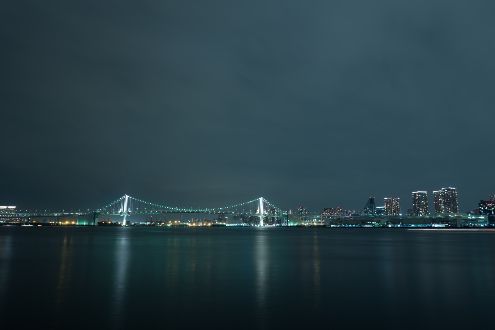 Japonsko, město, panoráma města, noc, architektura, odraz, panoráma, mrakodrap, večer, most, horizont, soumrak, Pero, Tokio, Olympus, jp, světlo, osvětlené, osvětlení, tma, mezník, duhový most, tokyobay, 12mmf20, mzuiko, penf, ZUIKO, mzuikodigitaled12mmf20, Harumi, harumiferryterminal, atmosférický jev, Atmosféra Země