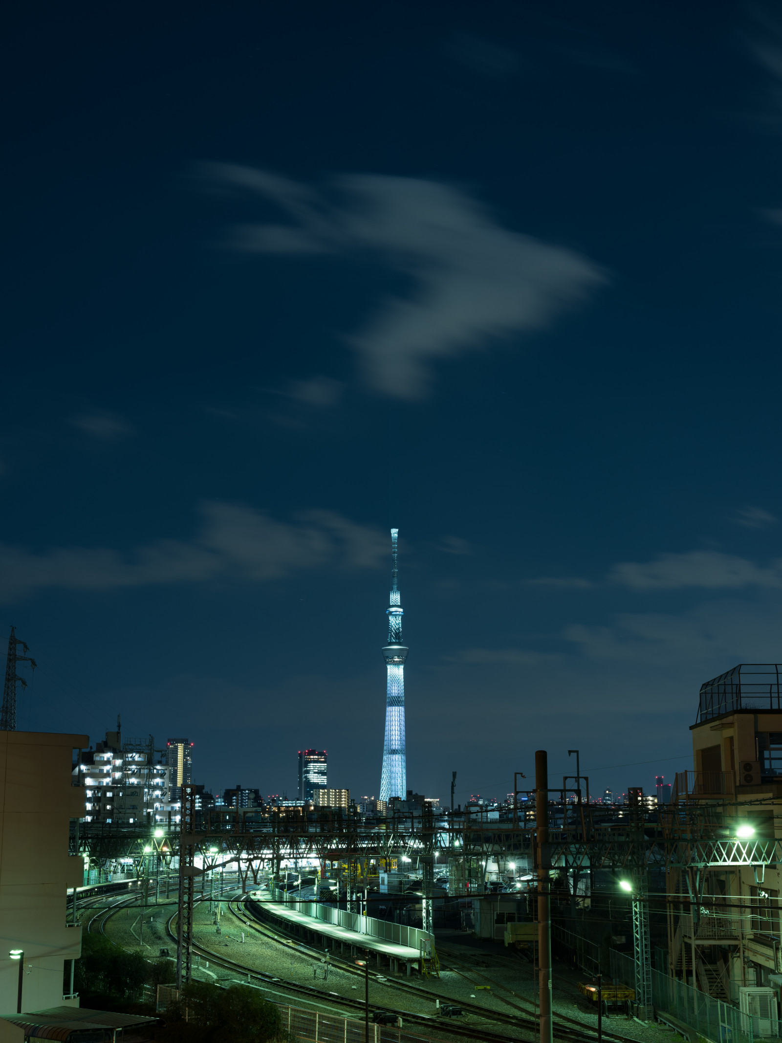 Japonsko, město, panoráma města, noc, architektura, odraz, nebe, panoráma, mrakodrap, večer, věž, horizont, soumrak, Tokio, Fujifilm, jp, Skytree, světlo, mrak, svítání, osvětlené, osvětlení, osvětlení, fuji, tma, Fujinon, gf, gf63mm, gf63mmf28rwr, gfx, gfx50s, mezník, Tokyo Sky Tree, kanegafuchi, whitelighting, urban area, Atmosféra Země, lidské osídlení, meteorologický jev