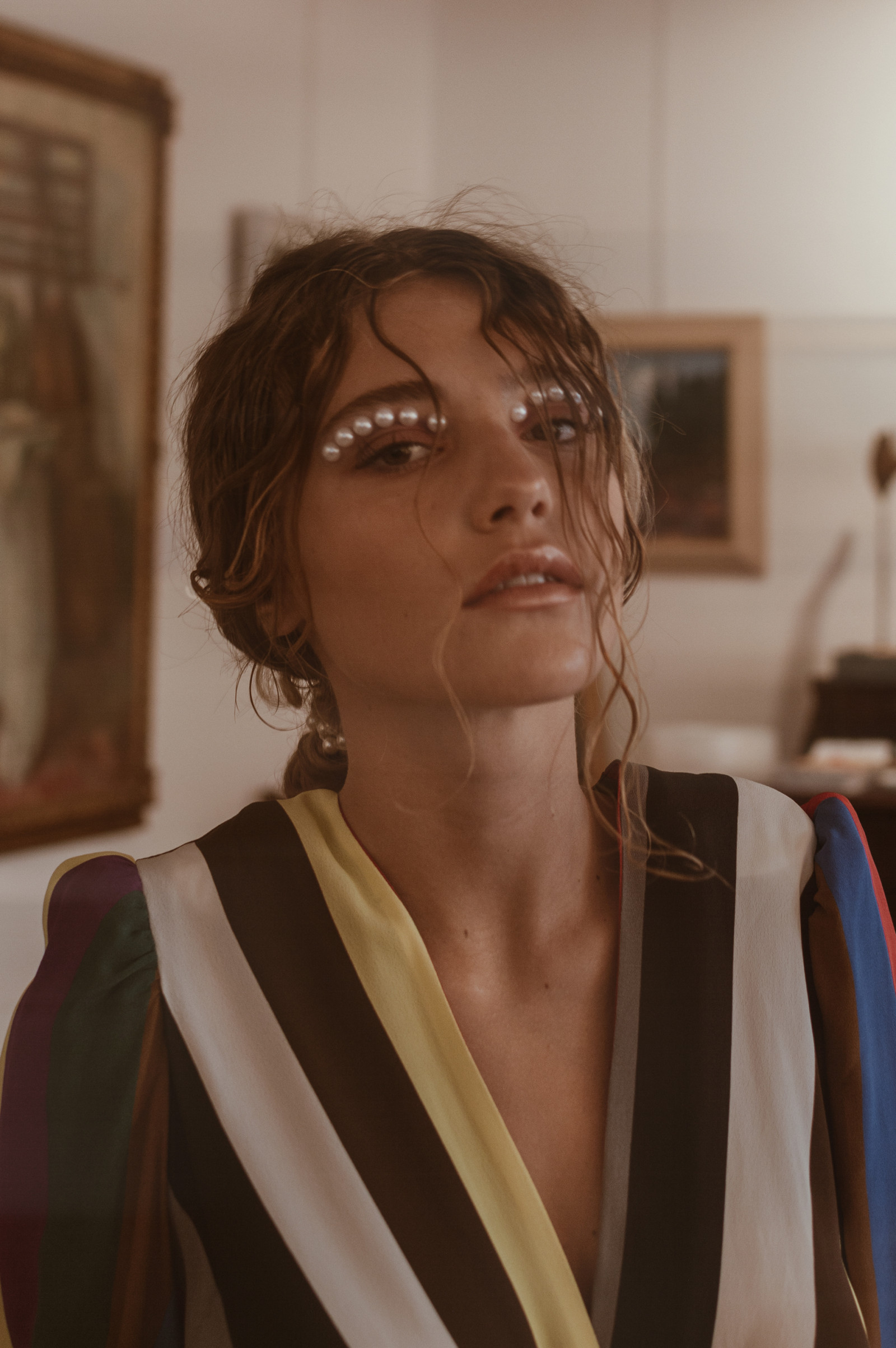 Fond d'écran femmes, Femmes à l'intérieur 1920x2887 ddivney