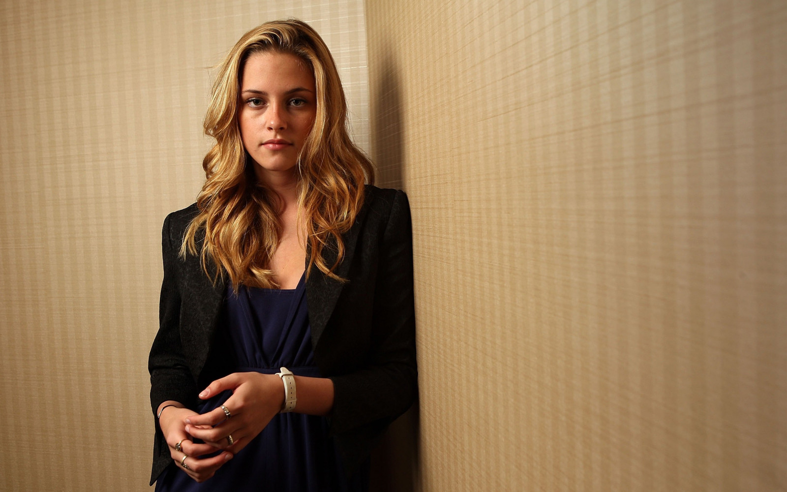 Wallpaper : model, portrait, glasses, dress, Kristen Stewart, fashion