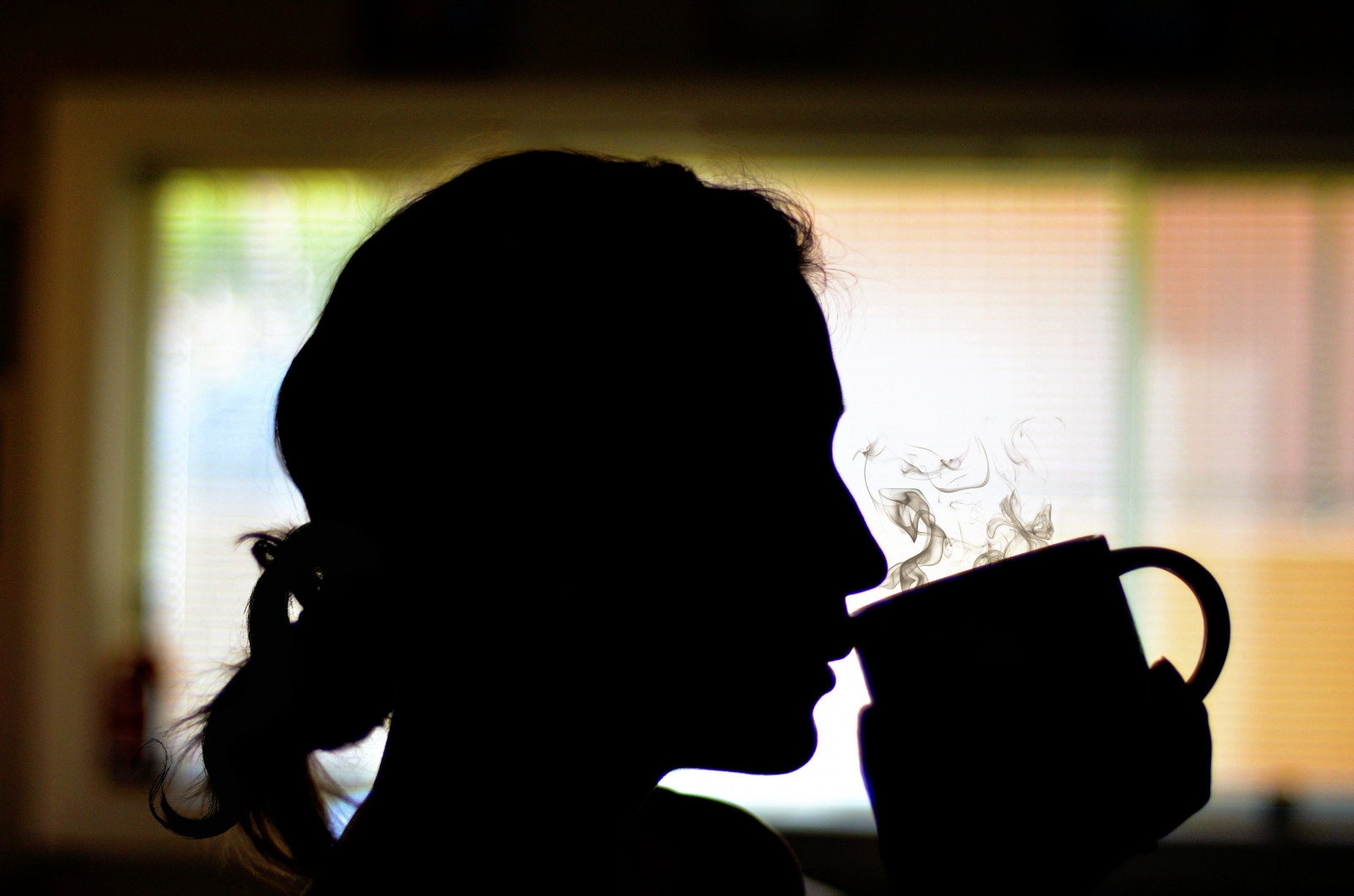 skygge, silhuet, profil, kaffe, morgen, Nikon, kop, baggrundsbelysning, bokeh, guld, varm, toner, gylden, damp, pige, sjovt, side, mørke, lugt, nikond5100, opvarmning, human behavior