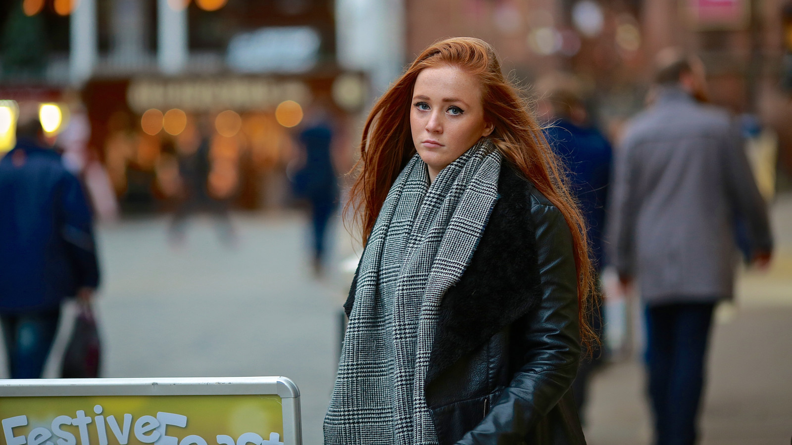 คน, หัวแดง, ถนน, เมือง, ถนน, แจ็คเก็ต, แฟชั่น, หนัง, ฤดูใบไม้ผลิ, ช้อปปิ้ง, เสื้อผ้า, อารมณ์, ความรู้สึก, สำรวจ, ช่วงเวลา, อารมณ์, urbanlife, streetphotography, ภาพบุคคล, ภาพบุคคล, candidphotography, ใบหน้า, นิพจน์, candidstreetportraiture, candids, candidmoments, urbancandids, ชีวิตจริง, ภาพบุคคล, realpeople, urbanportraits, candidportraits, แจ๊กเก็ต, inexplore, คนชาติพันธุ์, candideyecontact, streetstyleportraiture, streetfashionportraits