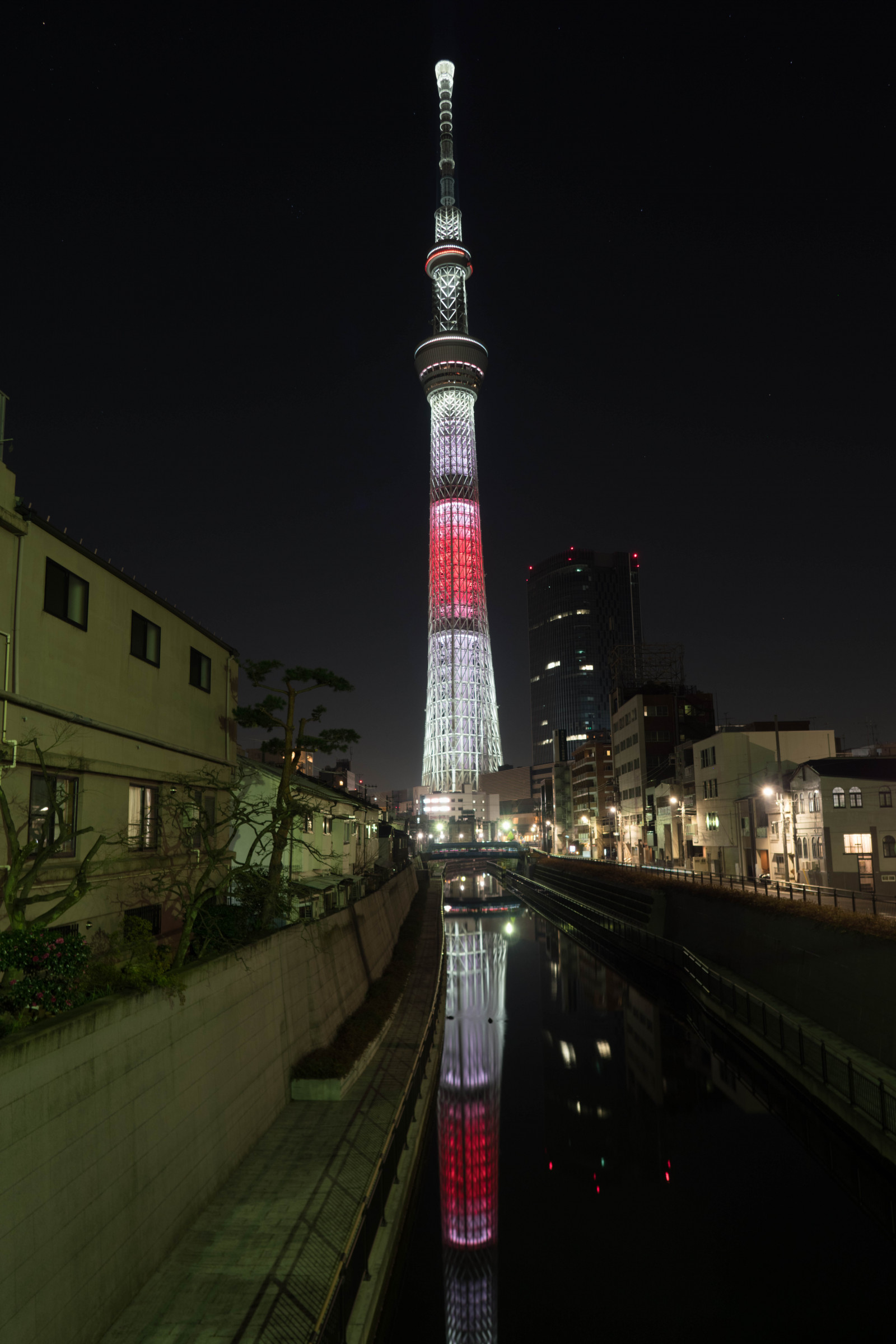 Japonsko, město, panoráma města, noc, architektura, odraz, panoráma, mrakodrap, večer, věž, soumrak, Pero, metropole, Tokio, Olympus, jp, Skytree, světlo, centrum, osvětlené, osvětlení, osvětlení, tma, mezník, Tokyo Sky Tree, 12mmf20, mzuiko, penf, ZUIKO, mzuikodigitaled12mmf20, japanesenationalflag, urban area, Metropolitní oblast, lidské osídlení