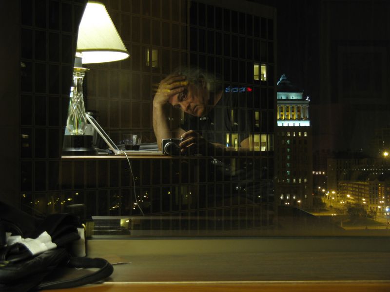 ablak,építészet,épület,éjszaka,visszaverődés,este