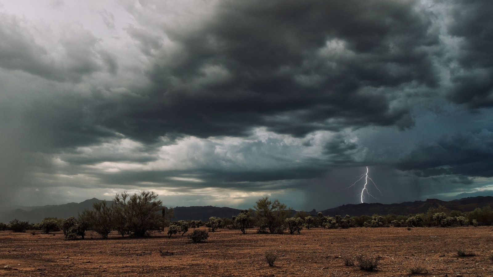 2048x1151 px, Eclair, Blikat, Foudre, Blesk, Příroda, noc, nuit, nebe, Poškozen, hrom, Walppaper