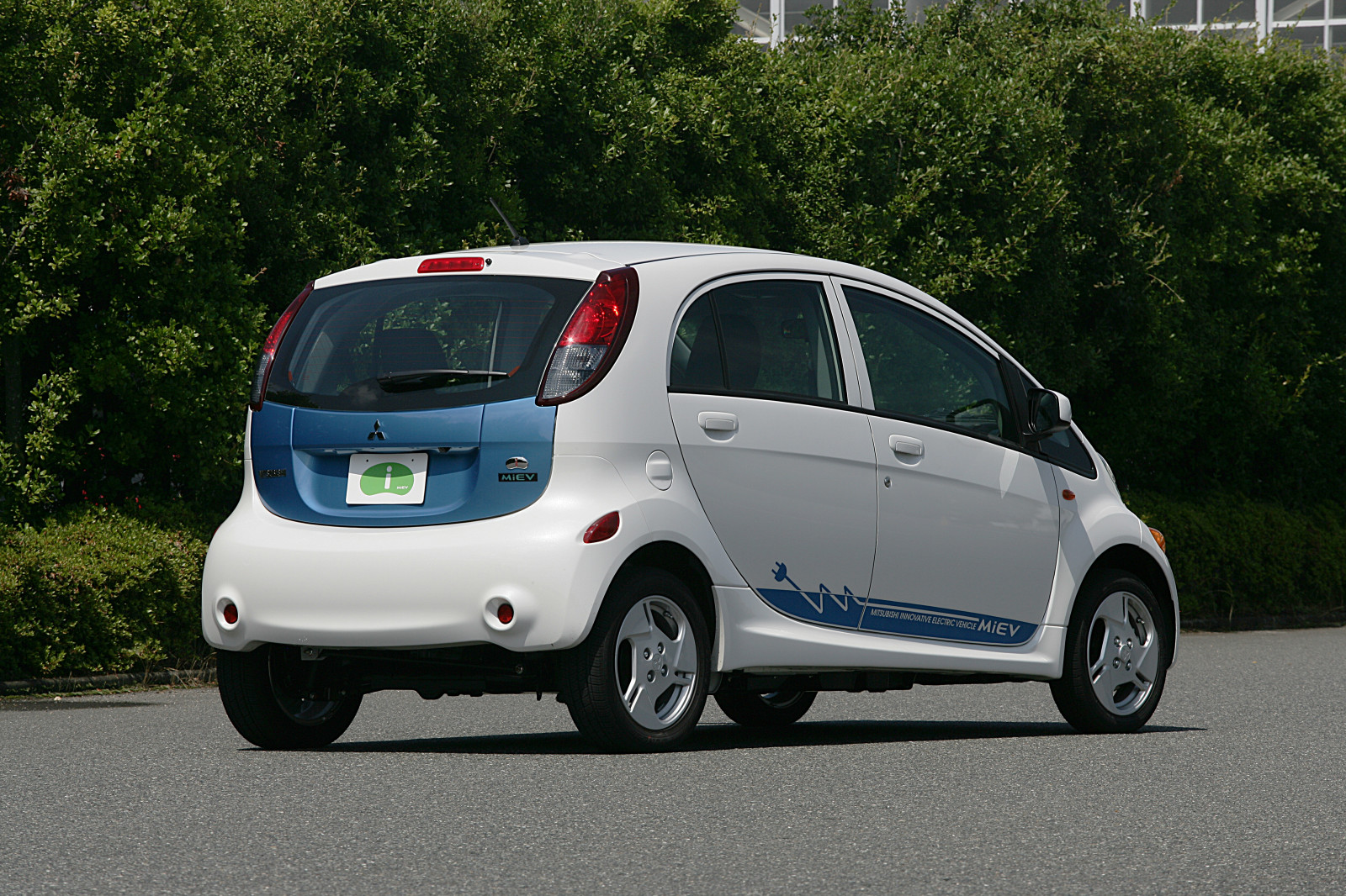 auto, veicolo, Mitsubishi, macchina elettrica, netcarshow, netcar, immagini di auto, auto foto, 2014, i MiEV versione USA, veicoli terrestri, design automobilistico, marca di automobile, city ​​car, macchina di utilitaria, hatchback, supermini, veicolo elettrico, Mitsubishi i MiEV, Mitsubishi i