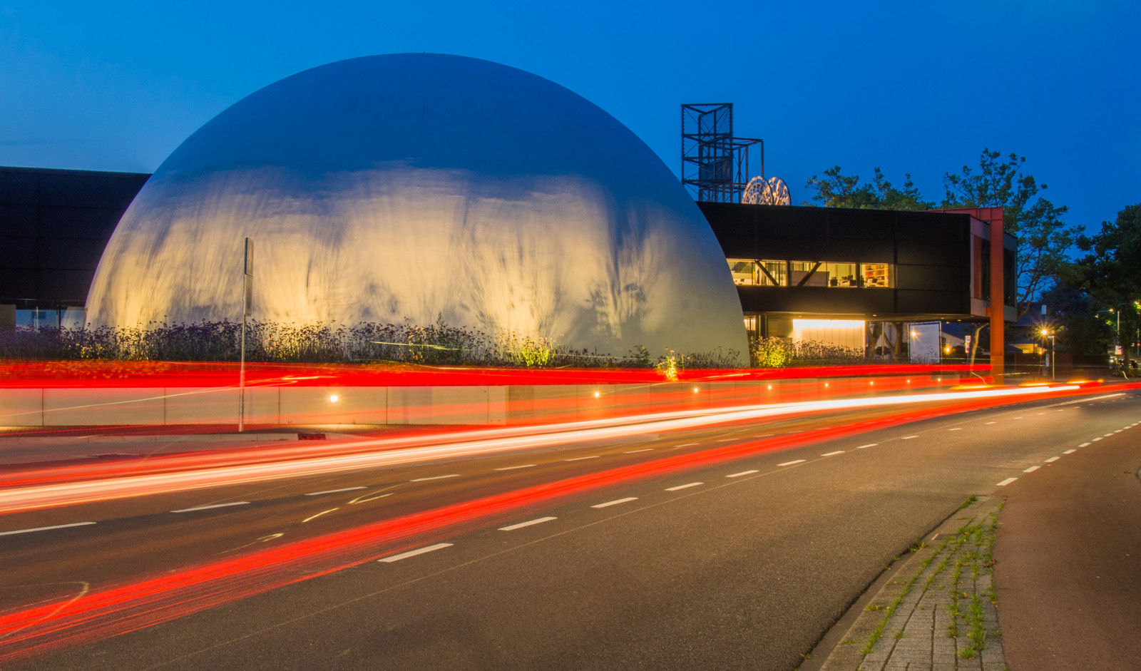 krajina, světla, město, noc, architektura, auto, nebe, silnice, Země, krychle, večer, svítilna, letní, muzeum, Dálnice, asfalt, struktura, Continuum, infrastruktura, světlo, longexposure, bluehour, rostlina, osvětlení, osvětlení, stad, tma, architektur, langzeitbelichtung, letní, lampa, Nacht, pruh, centrum, blauestunde, Columbus, Zomer, počítač tapeta, Metropolitní oblast, architektura, Dálnice, lampen, Kerkrade, VERLICHTING, Beleuchtung, achitecture, achitectuur, achitektuur, blauwuur, donker, donkerheid, dunkelheid, blauweuurtje, langebelichtingstijd, leuchte, Eurode, kirchrath, kirchroa, Mi, Columbusearthcenter, Kontinuum, Continiumdiscoverycenter, Discoverycenter, Dunkeldark, Střed, Mijnverleden, Museumkerkrade, Museumsquare, Museumplatz, Museumplein, Museumpleinlimburg, Stadtcitytown, fixed link