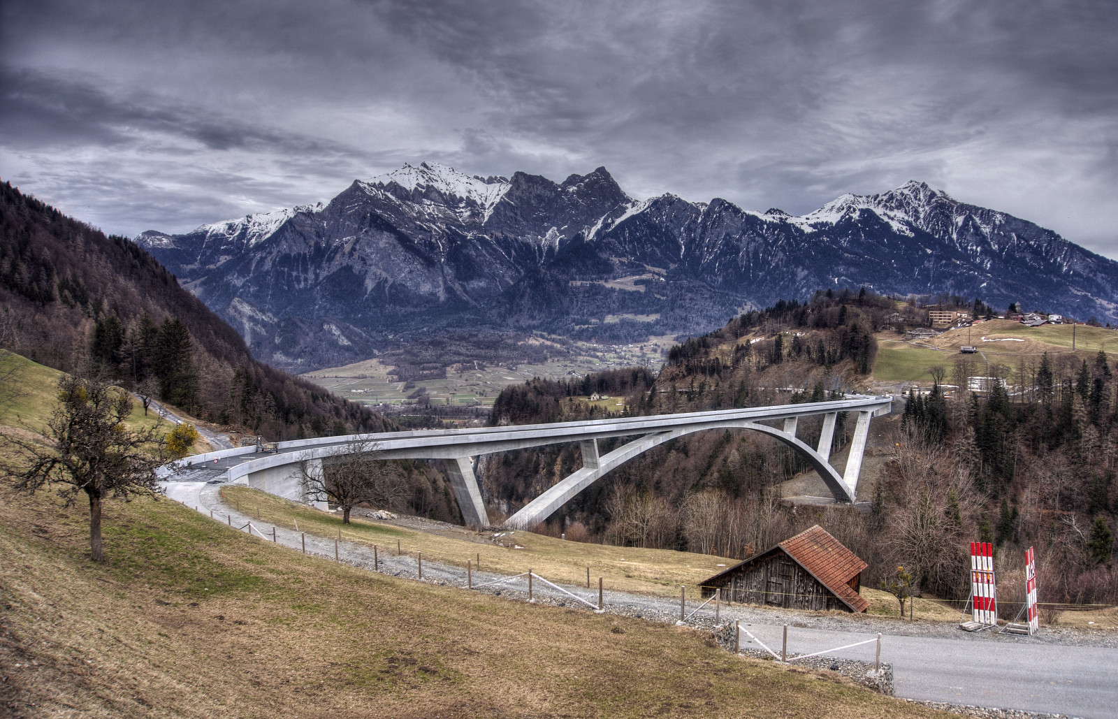 horských reliéf, pohoří, hora, nebe, vysočina, divočina, horský průsmyk, mrak, Alpy, most, silnice, strom, zima, údolí, mount scenérie, krajina, národní park, viadukt, kopec, klesl, nadmořská výška, ledová landform, fixed link