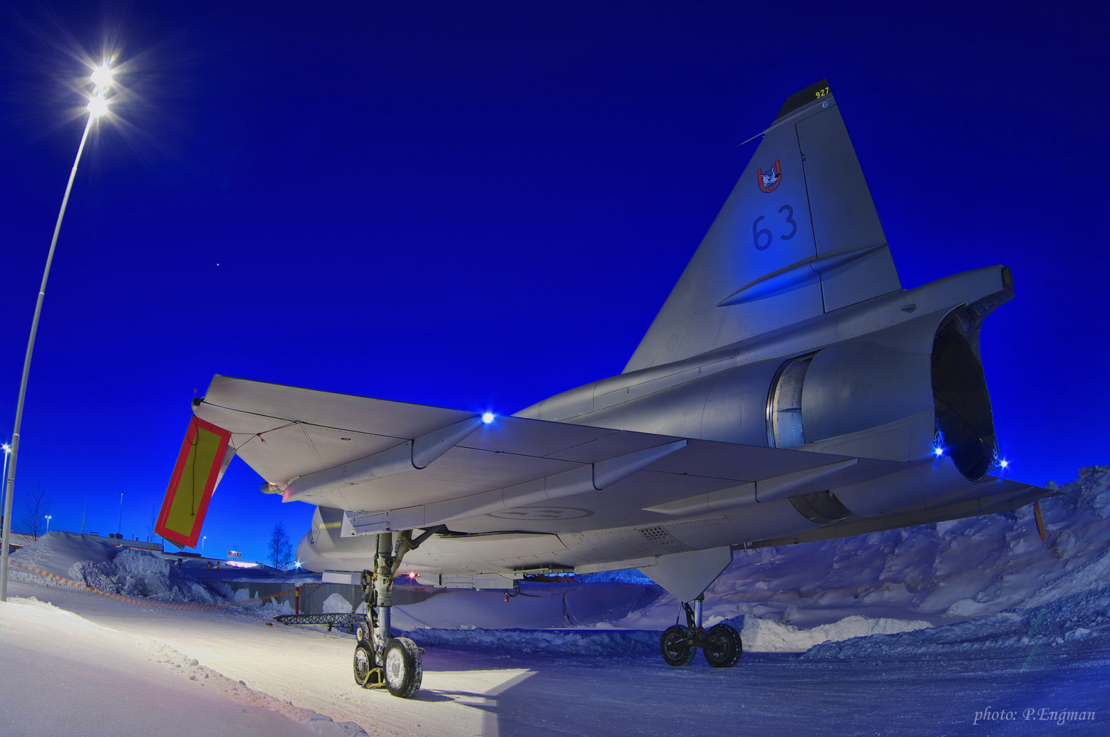 กลางคืน, พื้นที่, ท้องฟ้า, ฤดูหนาว, เครื่องบิน, อากาศยาน, สีน้ำเงิน, เทา, บรรยากาศ, เครื่องบินทหาร, สวีเดน, Saab, สวีเดน, กระสวยอวกาศ, กองทัพอากาศ, MM, ความยาวนาน, ปลาตาเหล่, การบิน, กองทัพอากาศ, บุษราคัม, Patrik, ปีก, fe, theunforgettablepictures, aplusphoto, colourartaward, 37, citrit, supershot, สายการบิน, 16, บรรยากาศของโลก, การเดินทางทางอากาศ, วิศวกรรมการบินและอวกาศ, เครื่องบินเจ็ท, norrbotten, ปรับ, ภาพที่สมบูรณ์แบบ, spaceplane, smorgasbord, zitaritar, engman, Lulea, Viggen, f21, ความผิดพลาด, norrbottens, Serige, flygflottilj