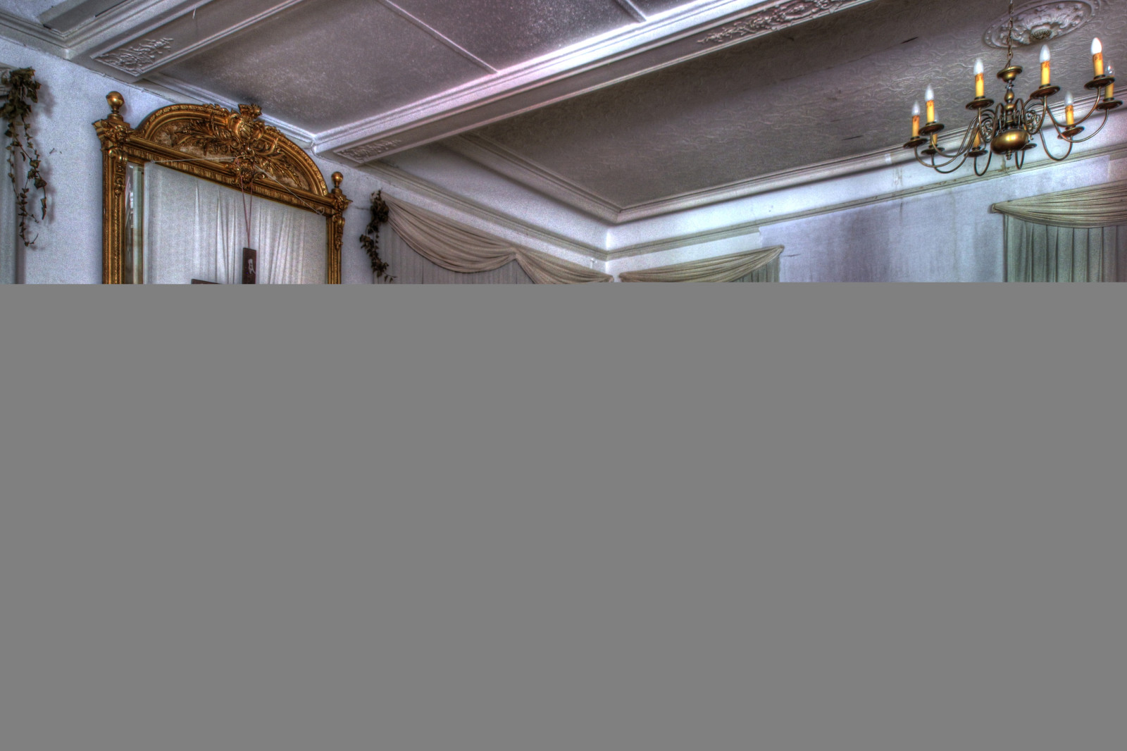 croix, attraversare, crocifisso, Cristo, canapè, divano, landò, pianoforte, tapis, tappeto, urbex, urbano, esplorazione, esplorazione urbana, urbanrequiem, abandonn, abbandonato, Verlaten, verlassen, Perduto, vecchio, decadimento, derelitto, HDR, 600d, 816, sigma, allemagne, deutschland, Germania, Hotel, cacciatore, cacciatori, huntershotel