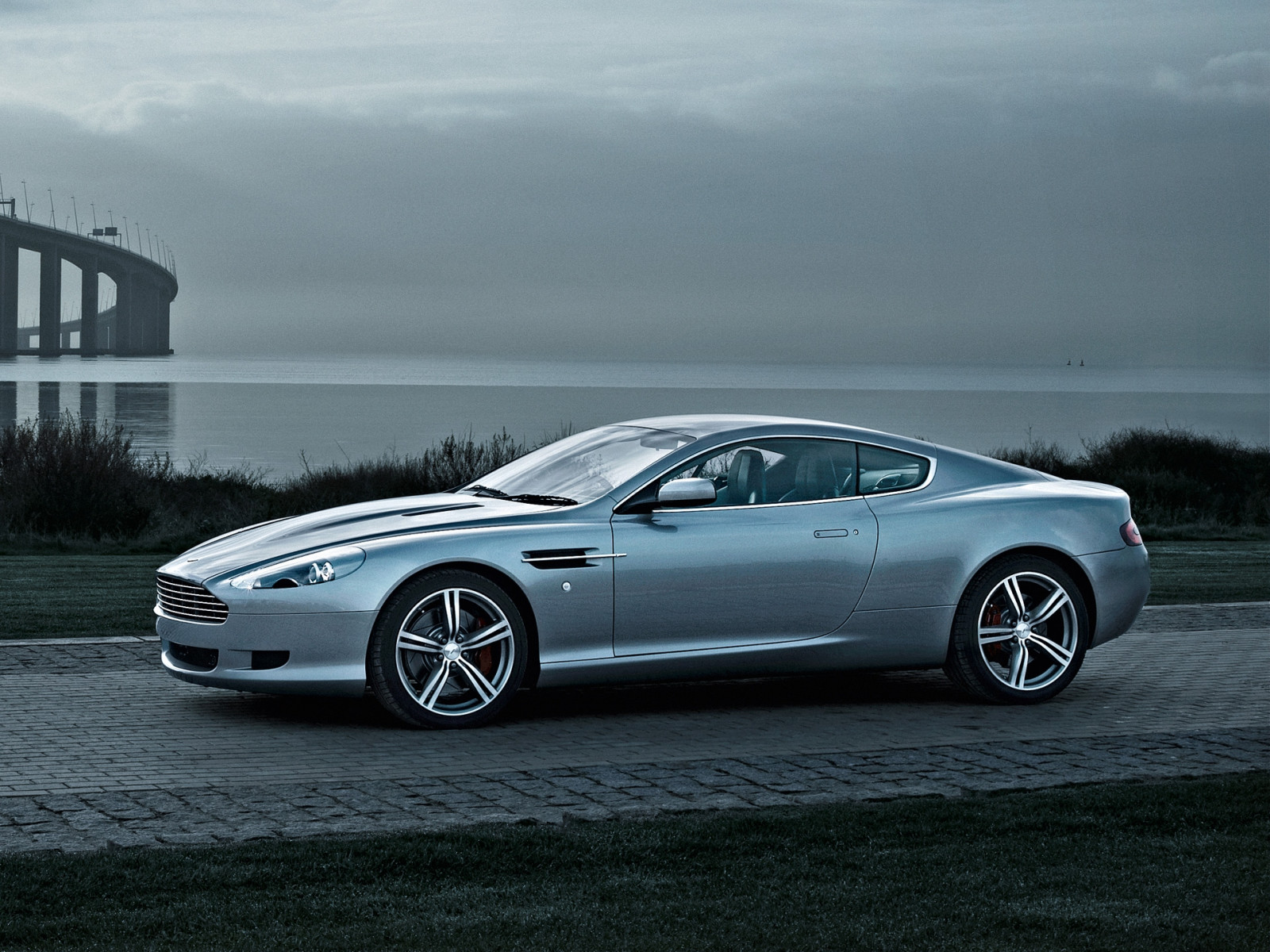 hav, natur, bil, græs, køretøj, sidebillede, sportsvogn, Aston Martin, Aston Martin DBS, coupe, ydeevne bil, Aston Martin DB9, Aston Martin Vanquish, Aston Martin Vantage, 2008, hjul, biler, stil, superbil, DB9, jord køretøj, bildesign, bil make, luksus køretøj, personlig luksus bil, Aston Martin DBS v12, Aston Martin v8 udsigtspunkt 2005, Aston Martin virage, Aston Martin rapide, metallic grå