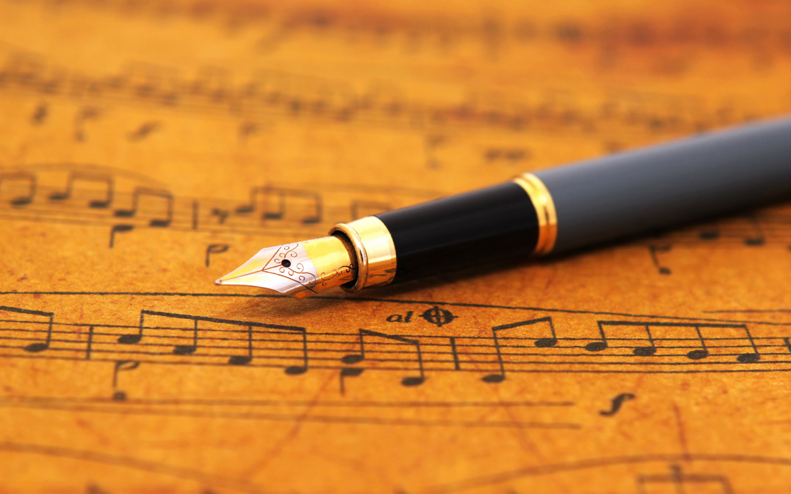 Pero, hudba, vinobraní