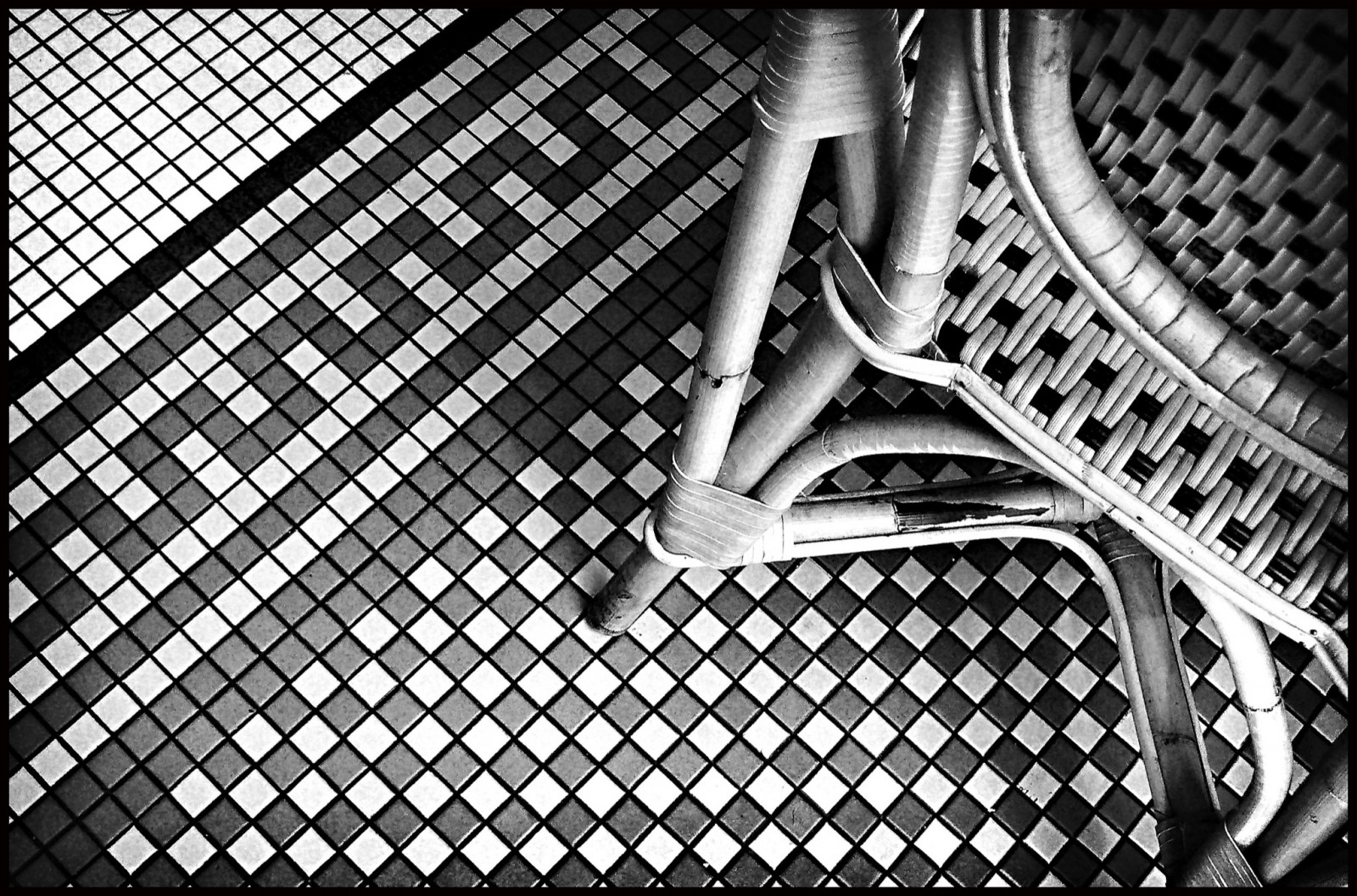 ดำ, ขาวดำ, การถ่ายภาพ, เก้าอี้, รูปแบบ, โลหะ, พื้นผิว, กระเบื้อง, มุม, ทางเรขาคณิต, bw, วัสดุ, ชั้น, บรรทัด, ตาข่าย, abigfave, mywinners, aplusphoto, ซานฟรานซิสโก, superaplus, วอลล์เปเปอร์คอมพิวเตอร์, ดำและขาว, ถ่ายภาพขาวดำ, ตัวอักษร, ทอ, ตรวจสอบ, การทำซ้ำ, หวาย, stock photography