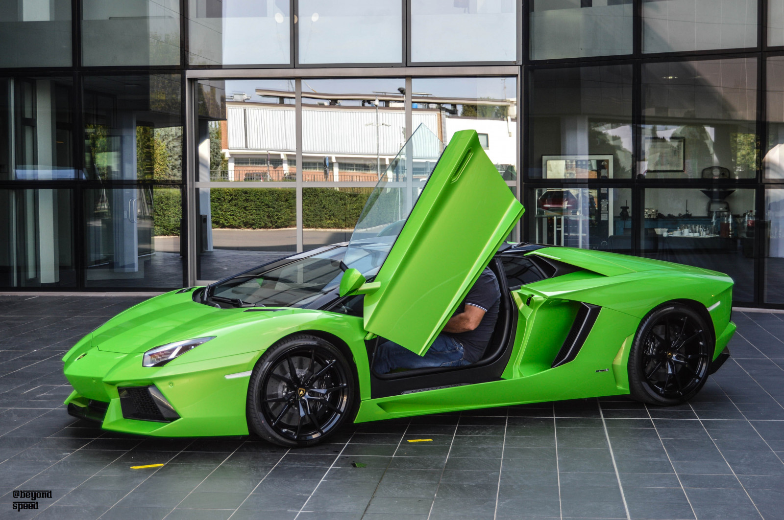 pozemní vozidla, auto, vozidlo, Lamborghini Aventador, motorové vozidlo, sportovní auto, superauto, automobilového designu, Lamborghini, luxusní vůz, výkon auta, automobilový exteriér, kolo, městské auto, závodní auto, Lamborghini Gallardo, ulice, limuzína