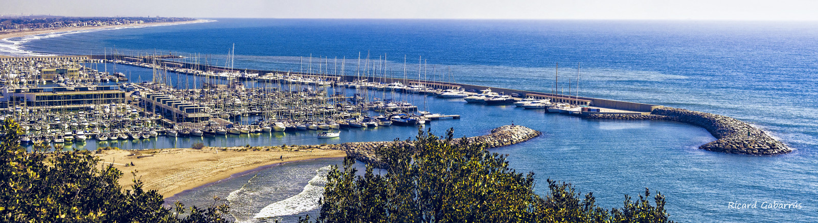 moře, město, záliv, voda, nebe, Cestovní ruch, pobřeží, horizont, pelerína, dok, ptačí perspektivy, poloostrov, Olympus, Marina, oceán, mar, playa, puerto, agua, přístav, letecké snímkování, vlnolam, Barcos, Barcas, mys, vstupní, yate, ricardgabarrus, ricgaba, vodní zdroje, Yates, Puertodeportivo, fixed link, coastal and oceanic landforms