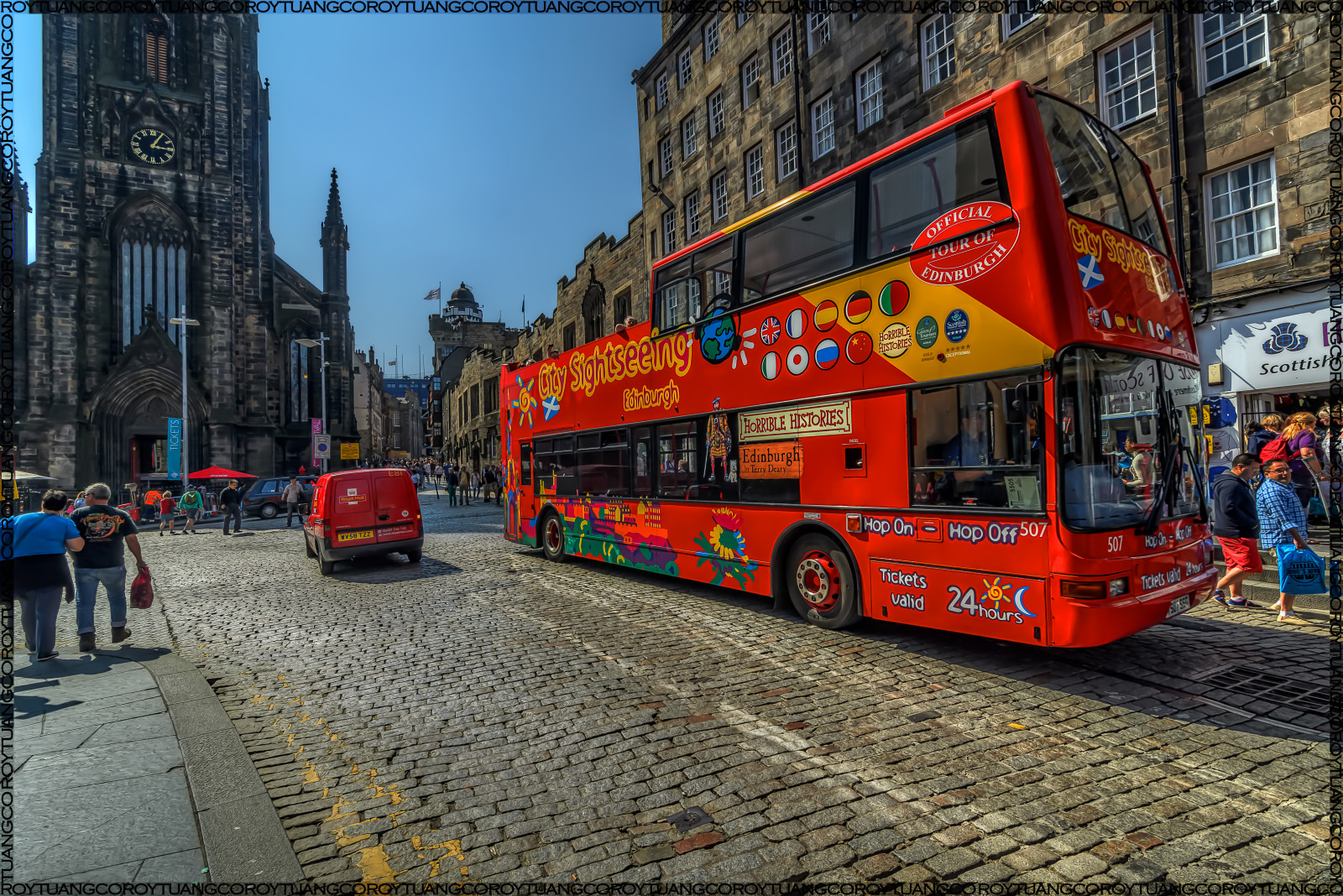 รถเมล์สองชั้น, รถเมล์, ขนส่ง, ปริมณฑล, โหมดการขนส่ง, เมือง, เขตเมือง, รถ, เมือง, ยานยนต์, ยานพาหนะ, ถนน, มหานคร, ย่าน, บริการรถทัวร์, เลน, ตัวเมือง, รถกะทัดรัด, ต้นไม้, รถหรู, ตอนเย็น, ถนน, ทัวร์