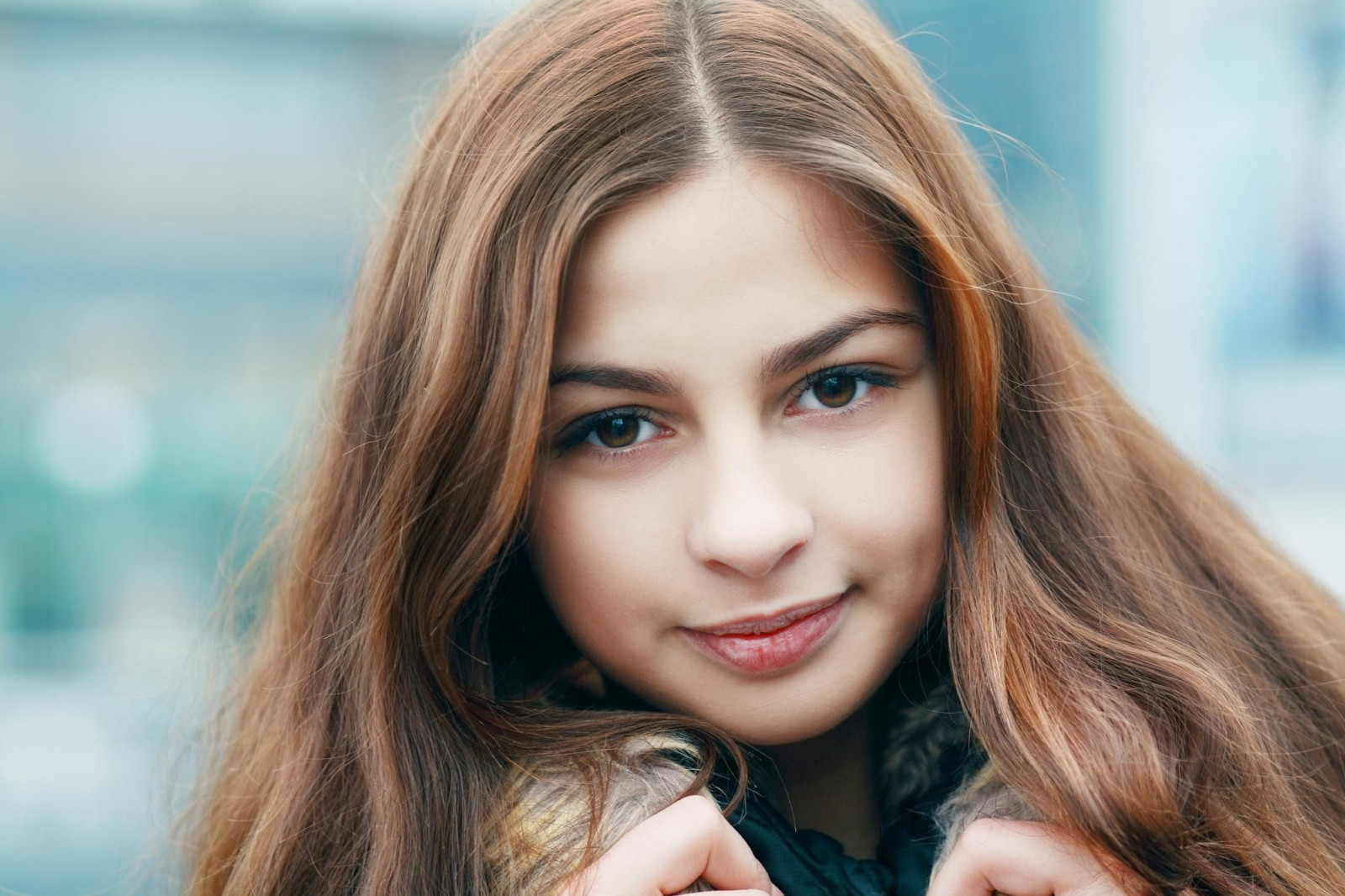 ansigt, Kvinder, model, portræt, langt hår, fotografering, blå, hår, næse, Person, hud, hoved, supermodel, rødbrun, pige, skønhed, smil, øje, kvinde, dame, læbe, blond, frisure, portrætfotografering, Photo shoot, brunt hår, ansigtsudtryk, menneskelige legeme, organ, tæt på