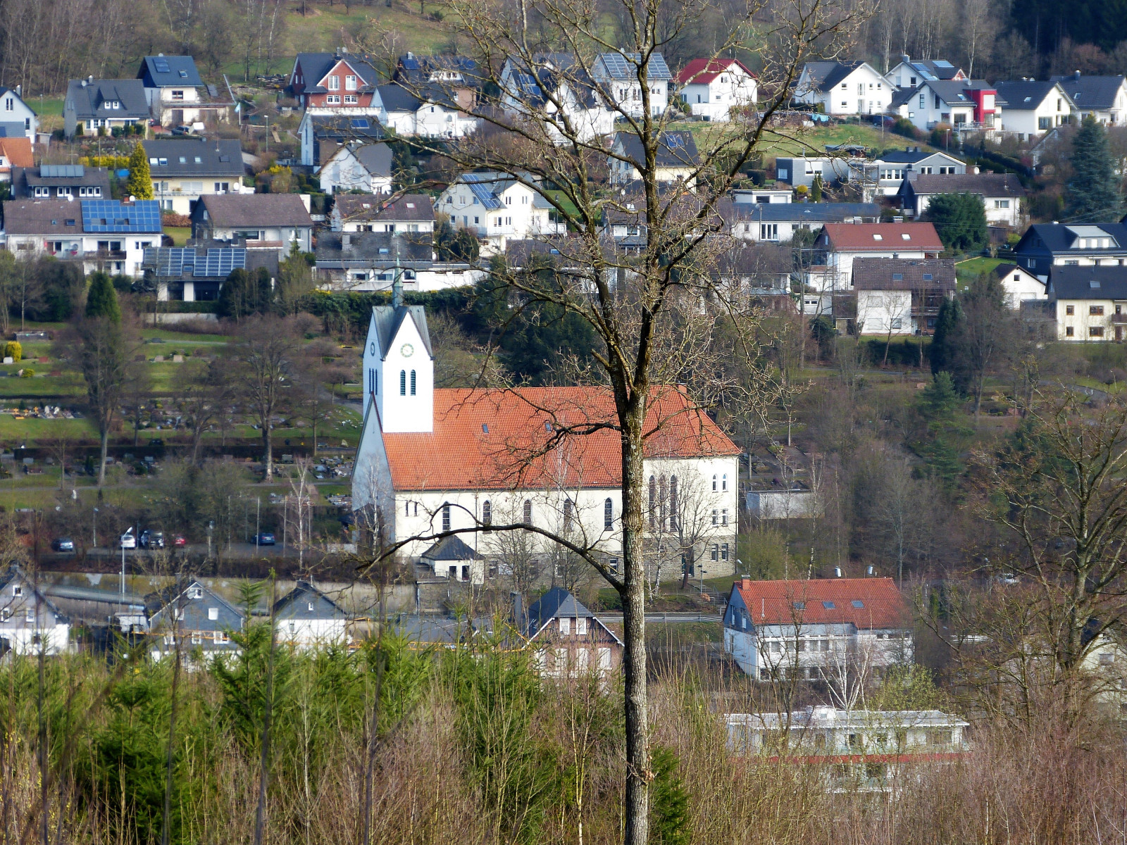 Hintergrundbilder Stadt Wasser Gebaude Himmel Haus Dorf Deutschland Kirche Wandern Trekking 17 Baum Natur Weg X5 Vorort Nrw Stadtgebiet Holzige Pflanze Gegend Wohngebiet Wanderweg Maerzbecher Deutschlandzufus Fernwanderweg