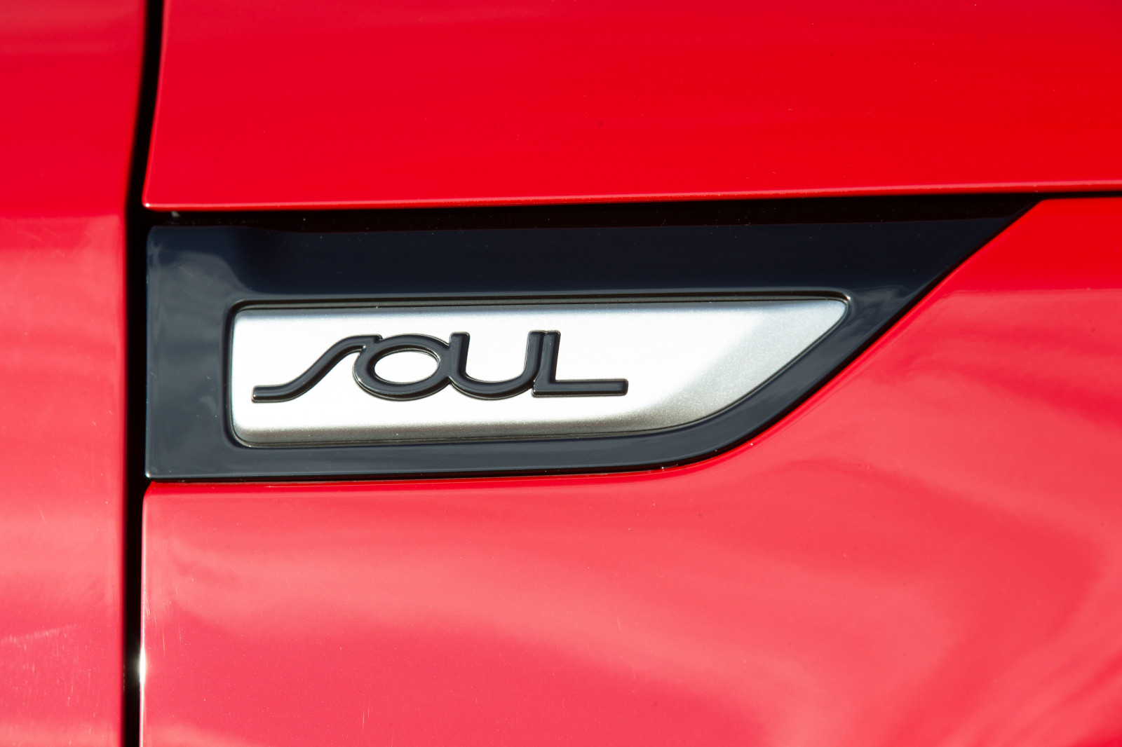 รถ, สีแดง, ยานพาหนะ, รถสปอร์ต, 2015, Kia, netcarshow, netcar, ภาพรถยนต์, ภาพรถ, รุ่น Soul ยุโรป, ล้อ, ซูเปอร์คาร์, ภายนอกยานยนต์, รถยนต์ทำ, ตัวอักษร, รถหรู, รถครอบครัว, กันชน, ตะแกรง, ทะเบียนรถยนต์