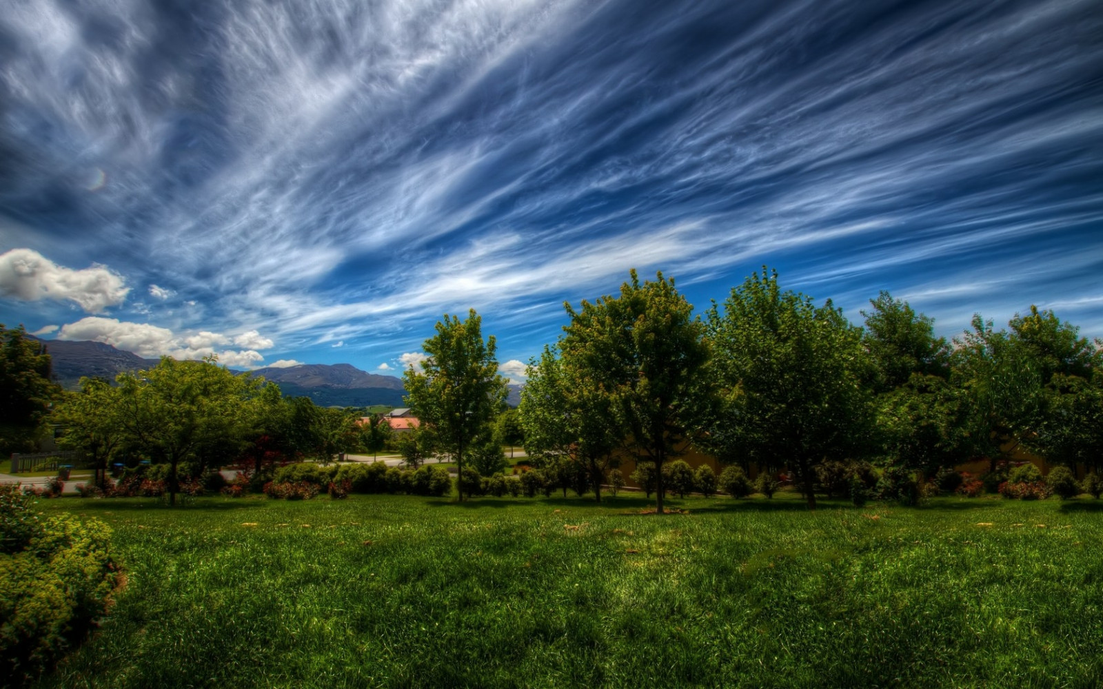 Fondos de pantalla : Nubes, cielo, verano, azul oscuro, verde, blanco ...