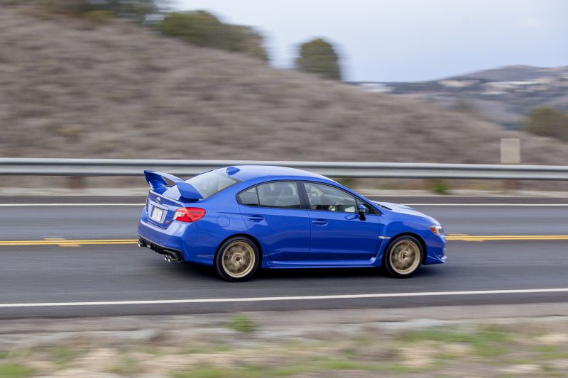 auto, vozidlo, sportovní auto, subaru, limuzína, BMW auto, vozidlo, sportovní auto, subaru, limuzína, BMW