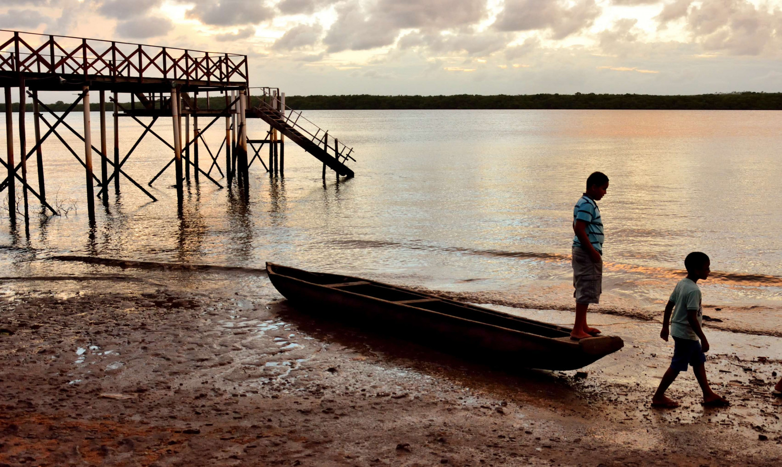 slunečnímu záření, krajina, loď, západ slunce, moře, voda, Příroda, odraz, nebe, silueta, mraky, řeka, tropický, letní, dok, odpoledne, Brasil, Reflex, Rio, contraluz, agua, Ocaso, Turismo, natureza, lodičky, pordosol, silhueta, Nordeste, luz, rekreace, brasilemimagens, Paisagem, reflexo, nuvens, Verao, entardecer, turistické, Canoa, vodní zdroje, jacar, Paraiba, Zlatý čas, Kabedelo, Helvio, water transportation, boats and boating equipment and supplies
