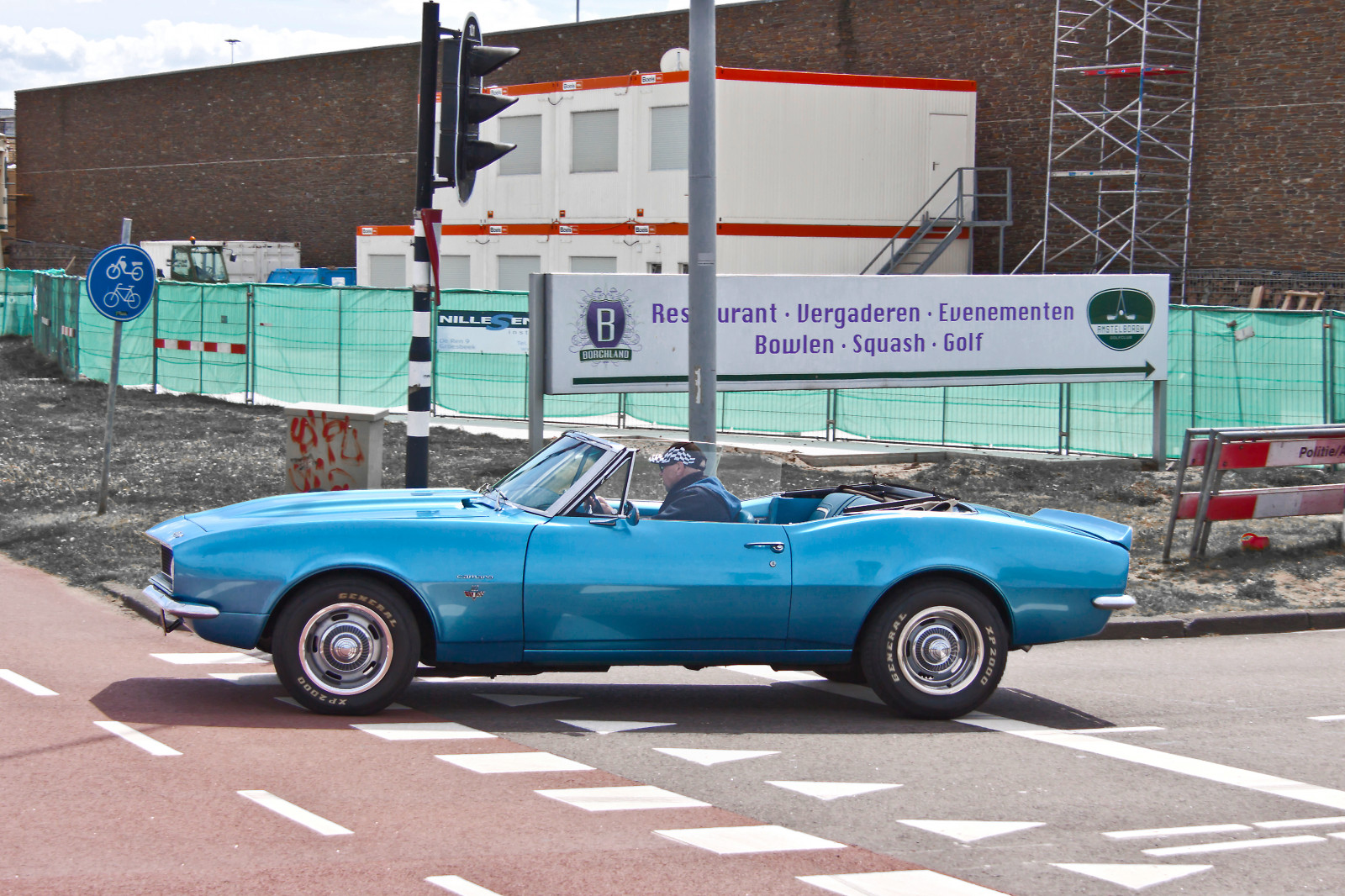 Argilla, chevroletdivisionofgeneralmotorsllcdetroitusa, chevroletcamaroconvertible, CC, chevroletcamarov8series12400model12467l30convertible, americanconvertible, americanluxurycar, kingcruiseamsterdam, amsterdamthenetherlands, Paesi Bassi, simplyblue, Convertibile, artisticimpressions, beautifulcapture, canonflickraward, creativeimpuls, digitalcreations, oro puro, hairygitselite, lovelyflickr, mastersofcreativephotography, niceasitgets, photographicworld, soe, simplysuperb, semplicemente perchè, thebestshot, thepitstopshop, vigilantphotographersunite, vividstriking, Wow, wheelsanythingthatrolls, yourbestoftoday, aphotographersview, alltypesoftransport, ANTICANDO, messa a fuoco automatica, schoice bestpeople, afeastformyeyes, themachines, thelooklevel1red, blinkagain, geni cazadoresdeim, allkindsoftransport, bloodsweatandgears, riduttori, greatphotographers, oldcars, carscarscars, digifotopro, django smaster, damncoolphotographers, correttezza, amici per sempre, infinitexposure, iqimagequality, Dammi il 5, livingwithmultiplesclerosisms, myfriendspictures, fotografi, planetearthtransport, planetearthbackintheday, ProPhoto, corsa lenta, showcaseimages, groupecharlie, PhotoMix, saariysqualitypictures, transportofallkinds, theredgroup, interessante, ineffabile, fandevoitures, momentsinyourlife, semplicemente il migliore