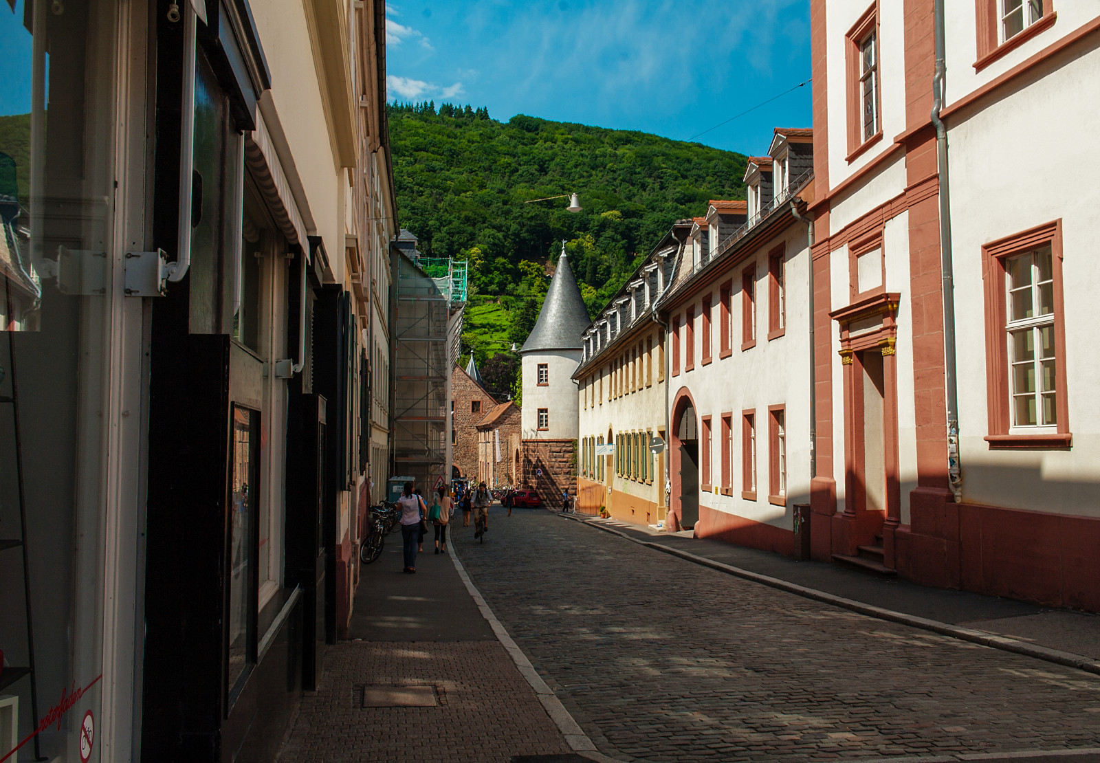 by, gade, vej, Turisme, by, transportere, infrastruktur, rejse, historier, gyde, bane, byområde, menneskelig bosættelse, kvarter, boligområde
