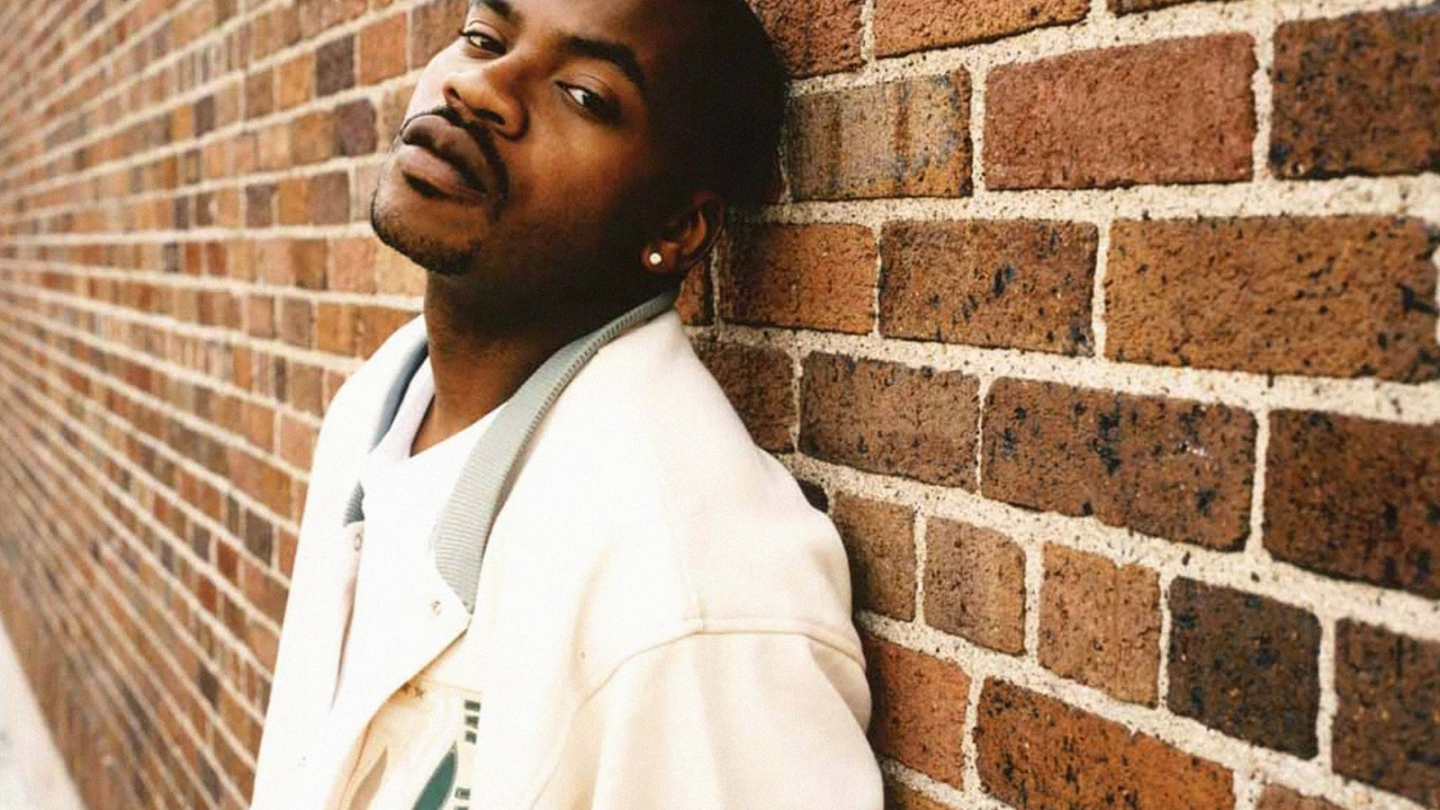 Wallpaper : obie trice, man, suit, wall, look 1920x1080