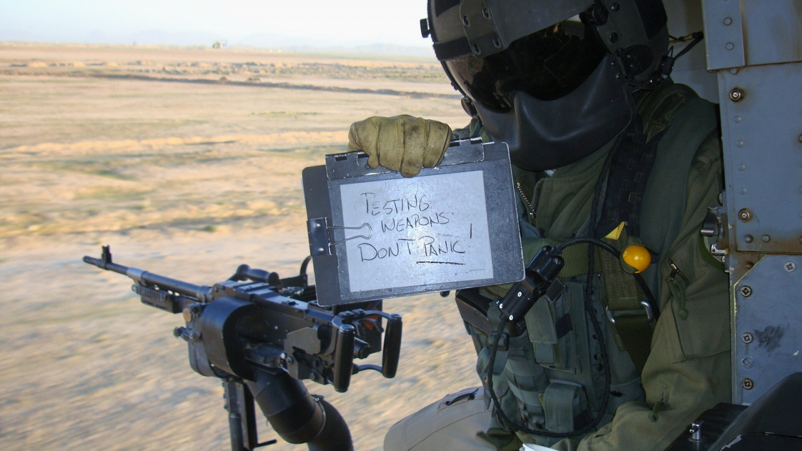 humor, voják, válečný, vrtulníky, armáda, Střelec, kulomet, letectvo, M2 Browning, průzkum, střelná zbraň, vojenská policie