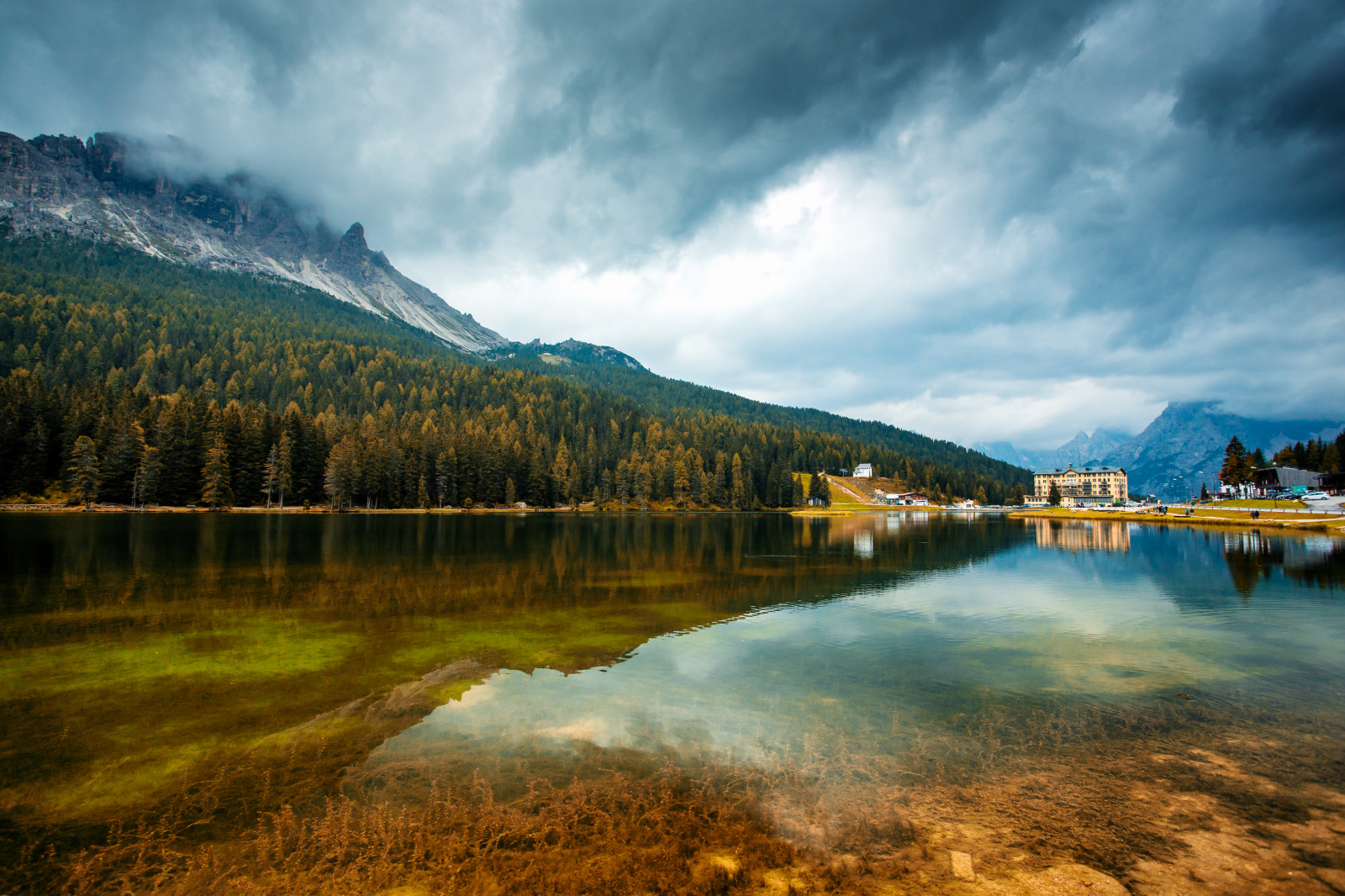 slunečnímu záření, stromy, krajina, les, hory, Itálie, kopec, jezero, voda, Příroda, odraz, nebe, mraky, zelená, večer, ráno, zrcadlo, řeka, atmosféra, národní park, letní, fjord, divočina, Alpy, banka, mount scenérie, Lake District, mrak, strom, zakalený, hora, waterscape, Italia, lago, italie, průhledný, nádrž, dolomity, naturesfinest, veneto, pleso, alpi, alpy, vysočina, jezero, dolomiti, počítač tapeta, horských reliéf, pohoří, meteorologický jev, klesl, lagodimisurina, trecime, Belluno, Lavaredo, Misurina, Auronzo, Lakemisurina, Auronzodicadore