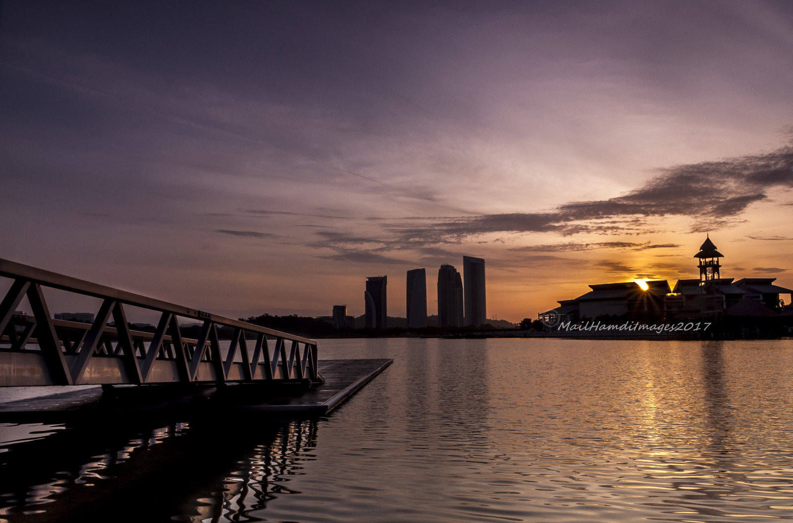 mailhamdiimages, watersportcomplex, solopgang, silhuet, afspejling, anløbsbro, vandsport, kajak, mailhamdi, landskab, putrajayalandmark, Malaysia, d90, sigma1750mmf28, COKIN, cokingndsoft