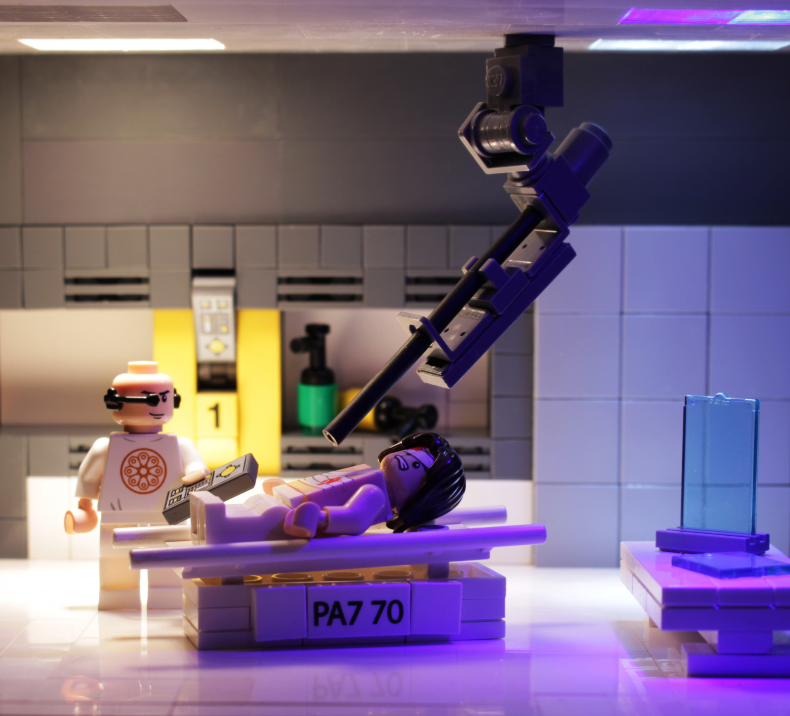 อ่าว, พื้นที่, นิยาย, สีม่วง, เลโก้, ยานอวกาศ, เทคโนโลยี, ของเล่น, เครื่อง, เจาะ, กำหนดเอง, อิฐ, กายวิภาคศาสตร์, ศัลยกรรม, ยา, พลเมือง, อนาคต, แสง, การฟื้นฟู, ทางการแพทย์, ซ่อมแซม, แก้ไข, ไซไฟ, วิชาที่มีอยู่, minifigure, อิฐ, ผลิตภัณฑ์, การรักษา, อยู่ยงคงกระพัน, โครงเรื่อง, การฟื้นฟูสมรรถภาพ, รักษา, medibay, product design
